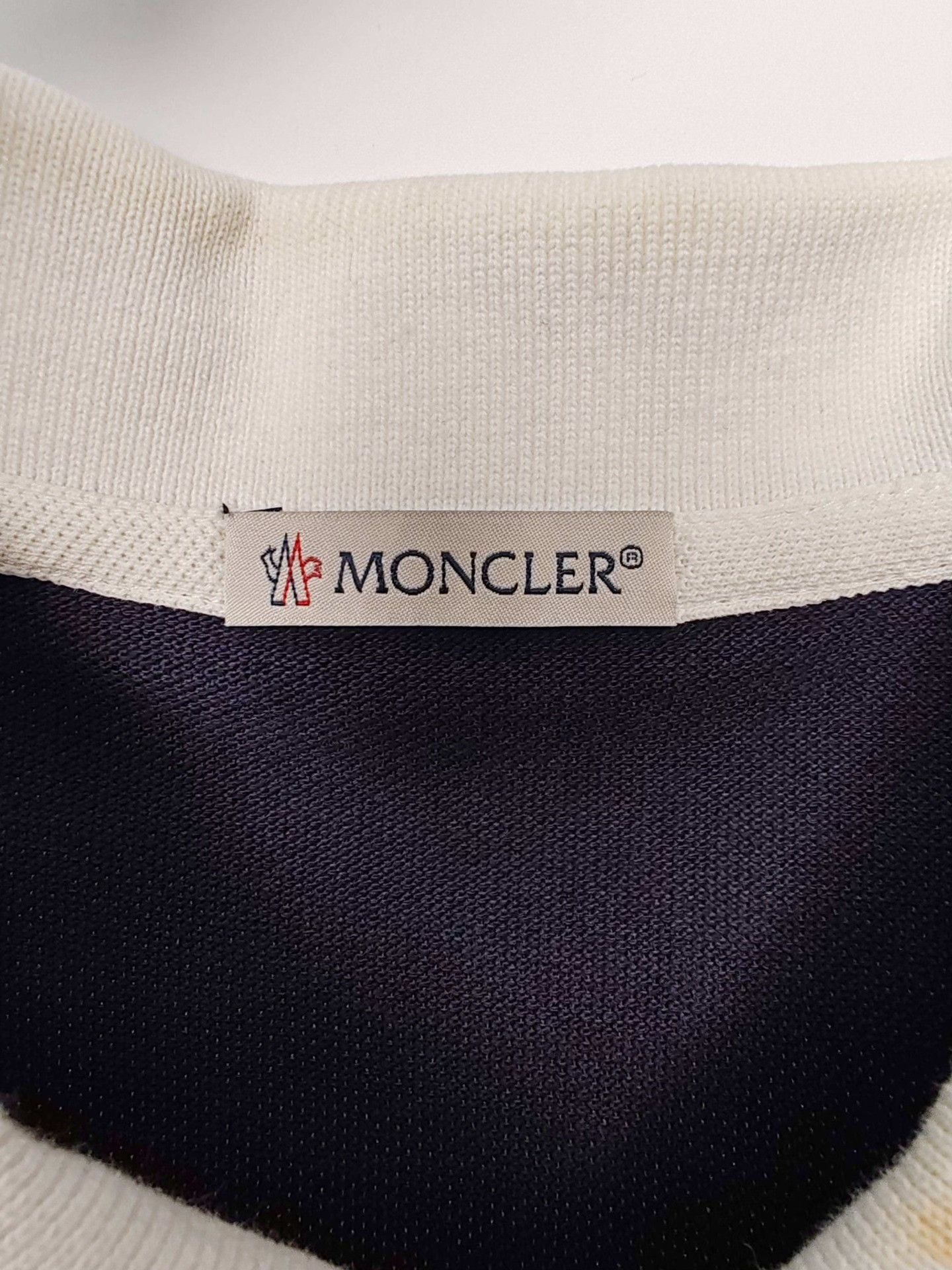 Moncler Moncler Logo Trim Polo Shirt Size M Size US M / EU 48-50 / 2 - 4 Thumbnail