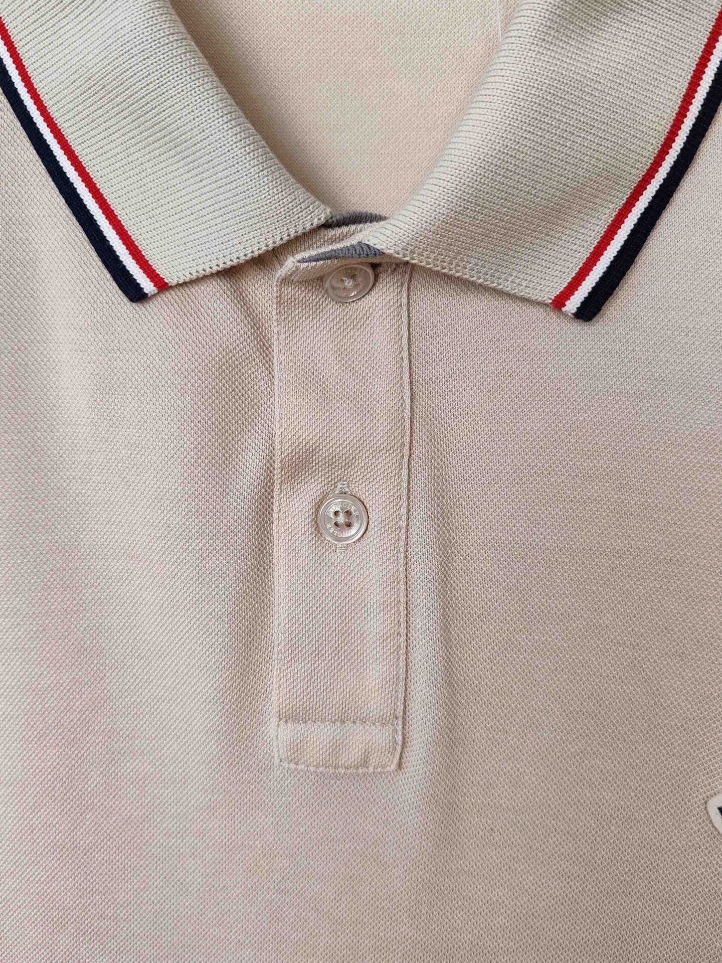 Moncler Moncler Logo Patch Polo Shirt Size XXL Size US XXL / EU 58 / 5 - 5 Thumbnail