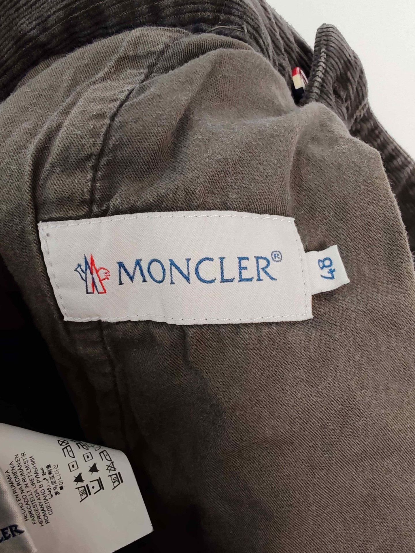 Moncler Moncler Corduroy Casual Pants Size 32 Size US 32 / EU 48 - 5 Thumbnail