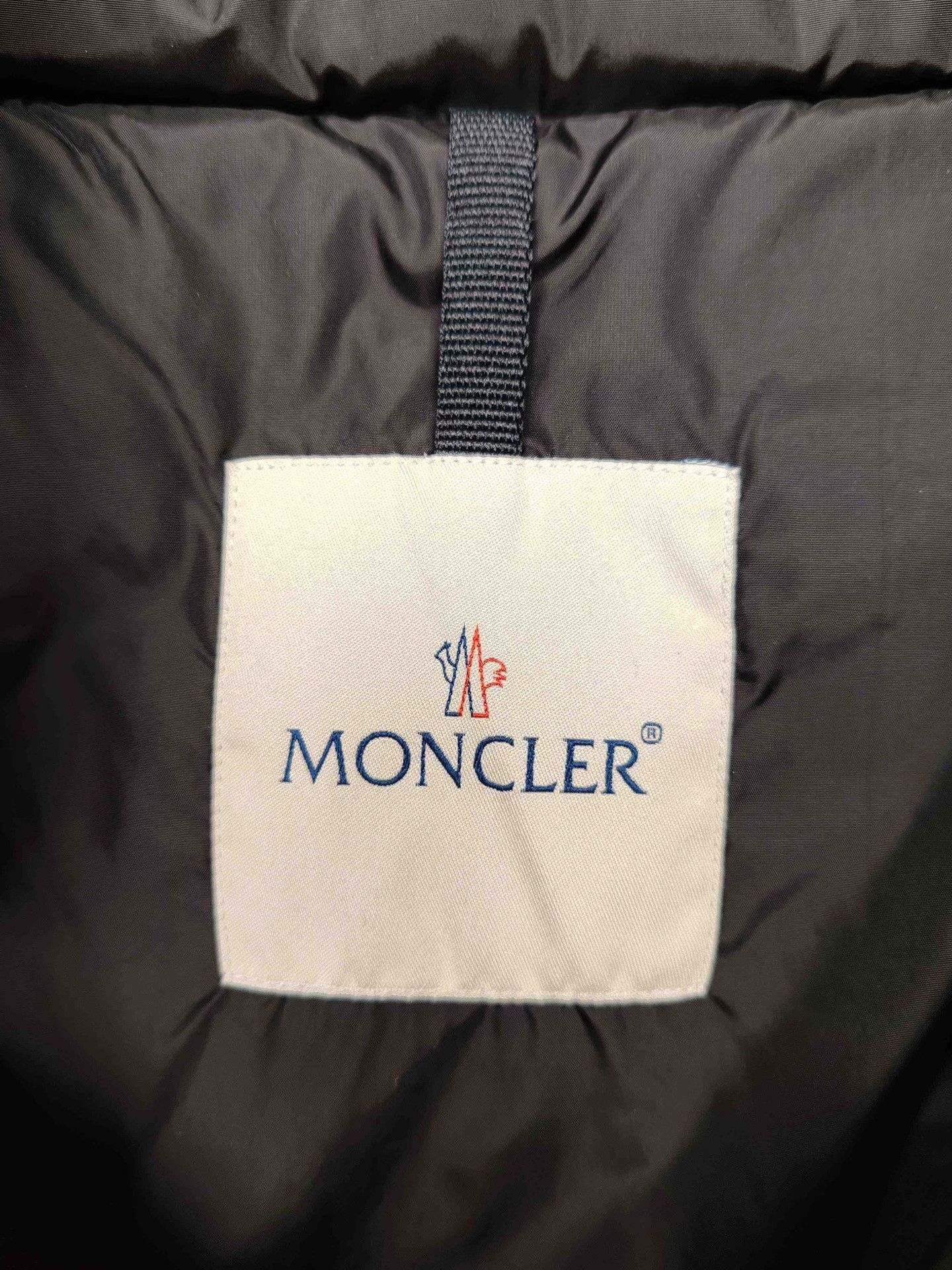 Moncler Moncler Peplum Hem Down Jacket Size 2 Size M / US 6-8 / IT 42-44 - 4 Thumbnail