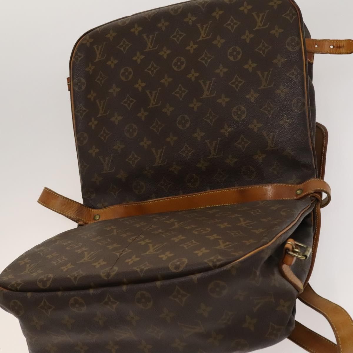 Louis Vuitton Louis Vuitton Saumur Handbag Monogram Canvas Size ONE SIZE - 18 Thumbnail