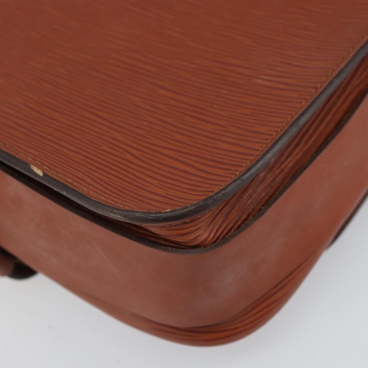 Louis Vuitton Louis Vuitton Cartouchiere Epi Leather Size ONE SIZE - 11 Thumbnail