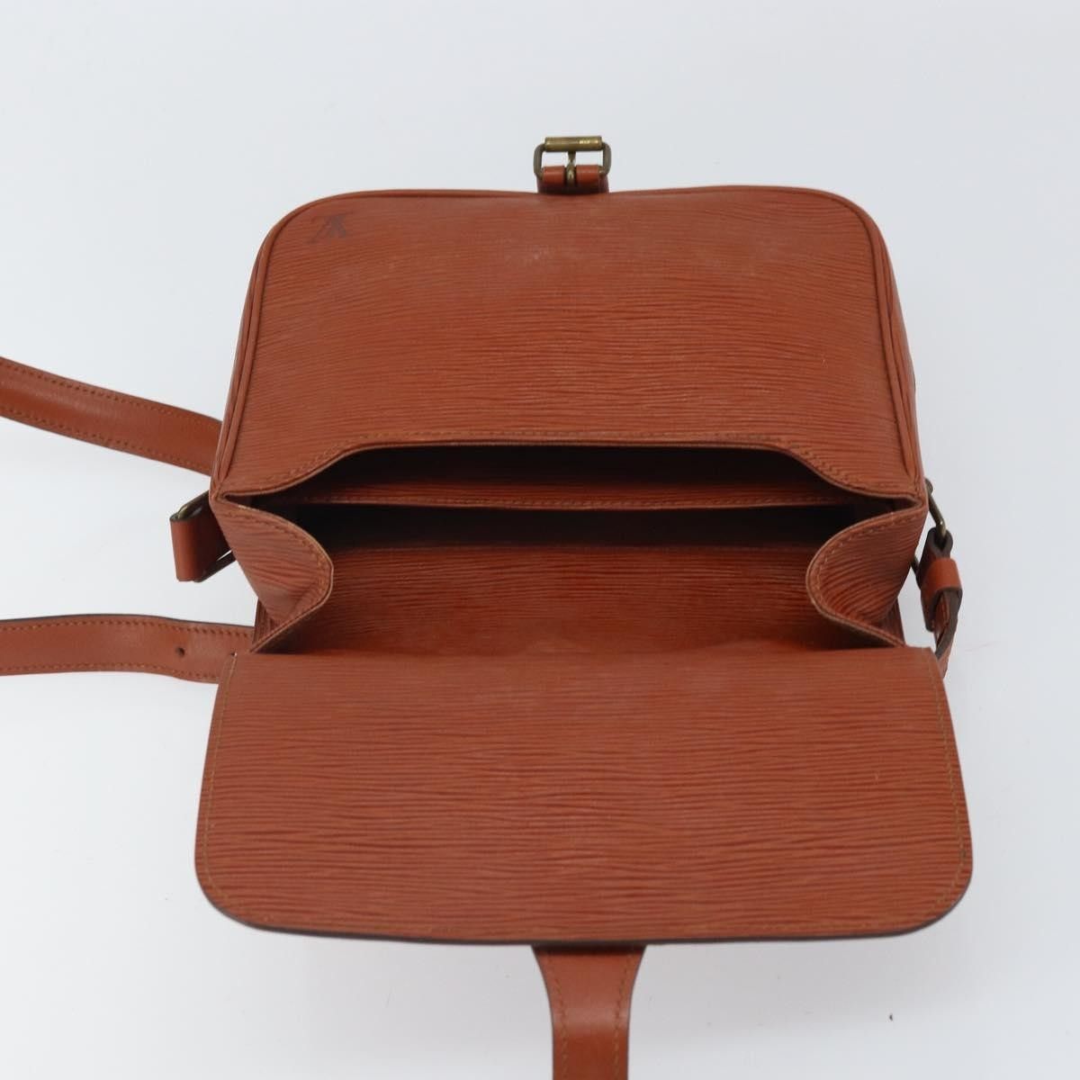 Louis Vuitton Louis Vuitton Cartouchiere Epi Leather Size ONE SIZE - 19 Thumbnail