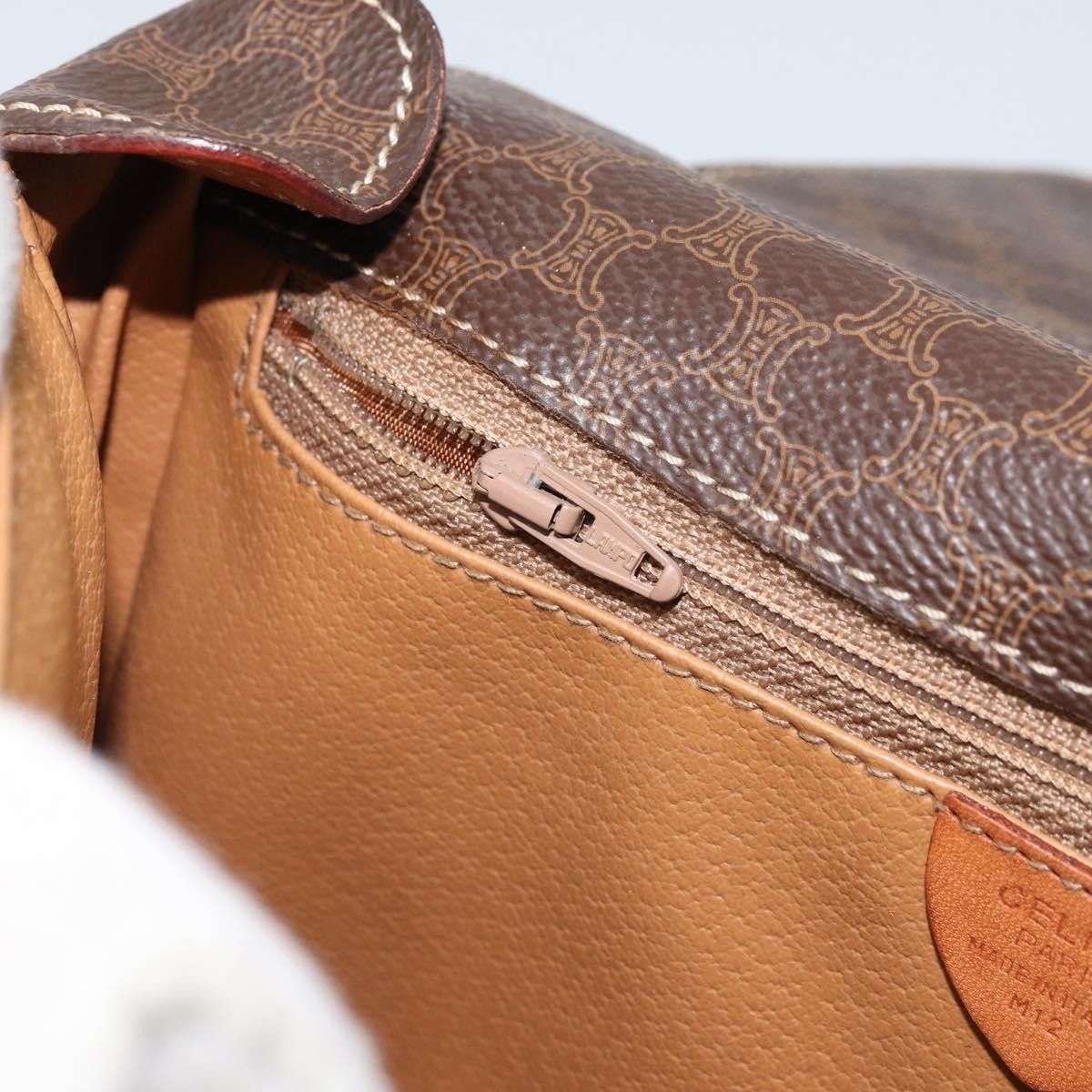 Celine Celine Vintage Macadam Circle Logo Canvas and Leather Size ONE SIZE - 21 Thumbnail