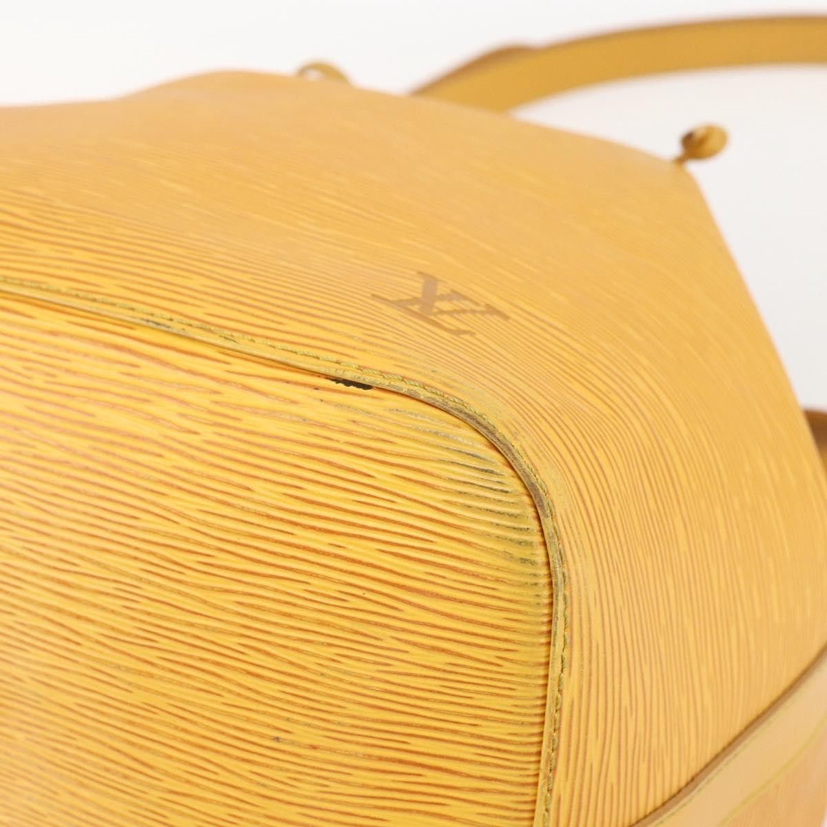 Louis Vuitton Louis Vuitton Petit Noe Epi Leather Size ONE SIZE - 8 Thumbnail