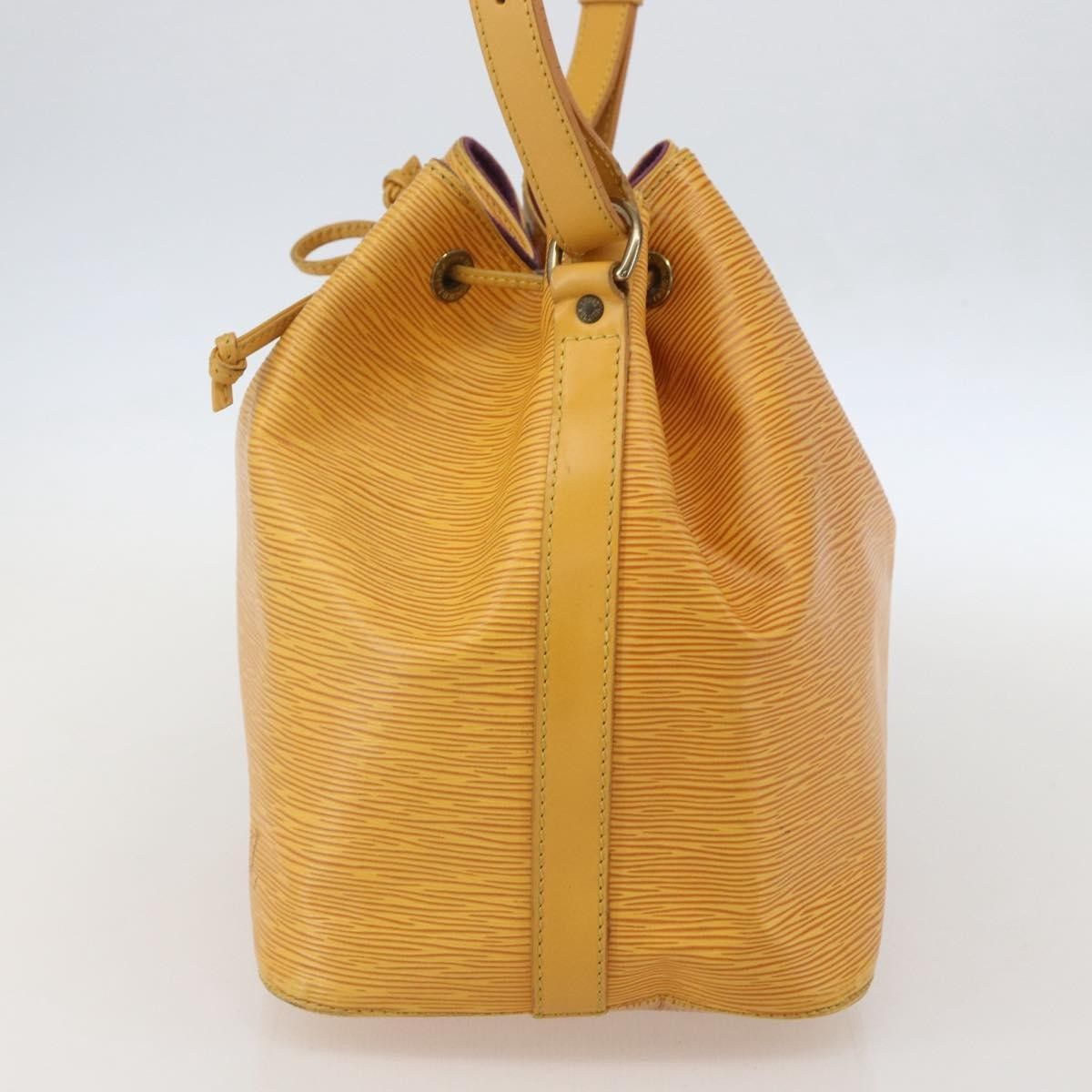 Louis Vuitton Louis Vuitton Petit Noe Epi Leather Size ONE SIZE - 4 Thumbnail