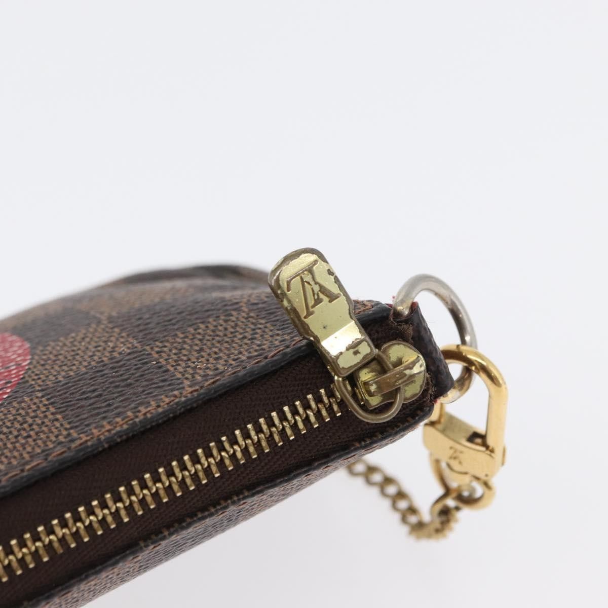 Louis Vuitton Louis Vuitton Pochette Accessoires Limited Edition Damier Size ONE SIZE - 14 Thumbnail