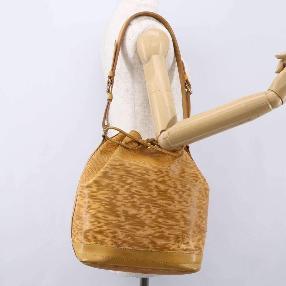 Louis Vuitton Louis Vuitton Petit Noe NM Epi Leather Size ONE SIZE - 13 Thumbnail