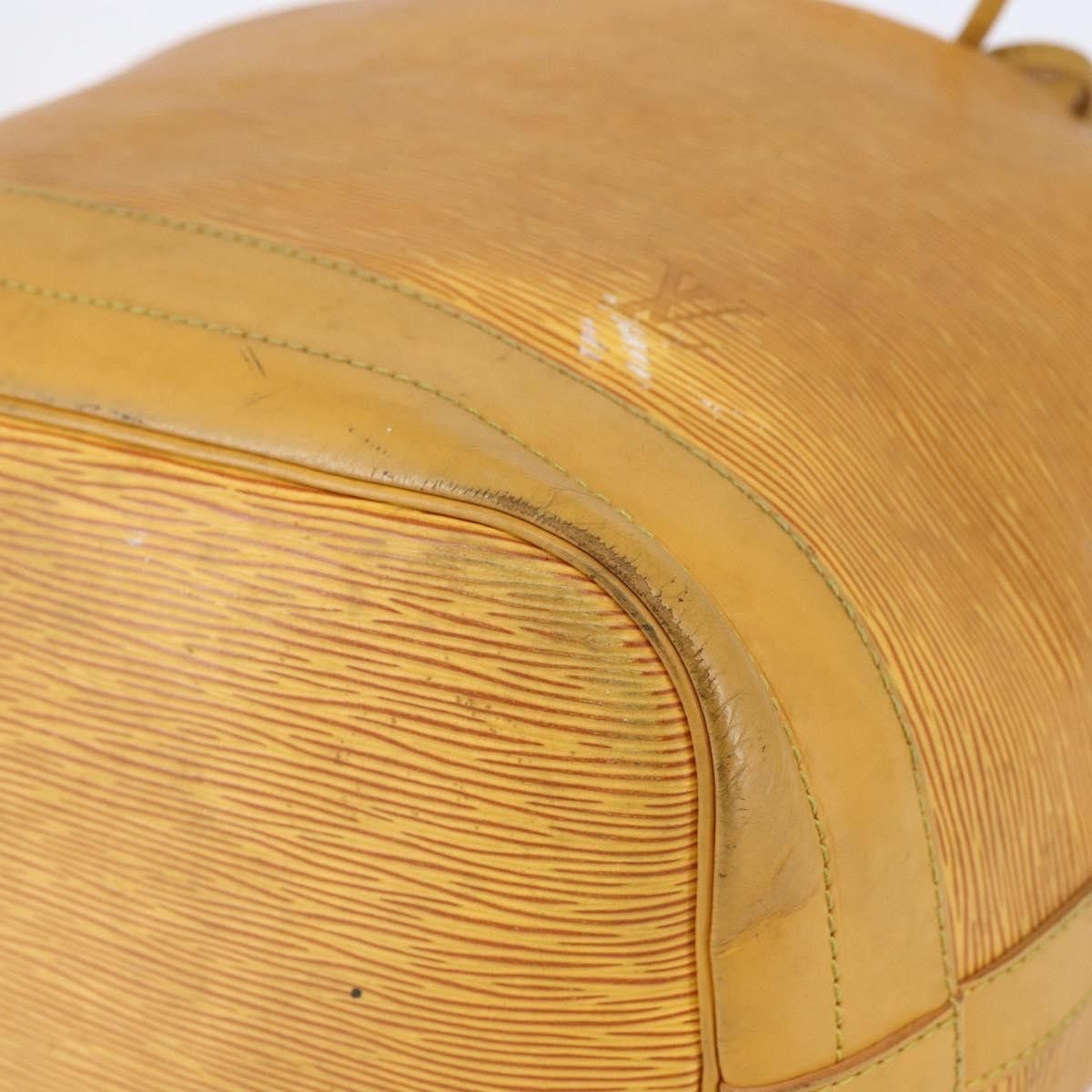 Louis Vuitton Louis Vuitton Petit Noe NM Epi Leather Size ONE SIZE - 8 Thumbnail