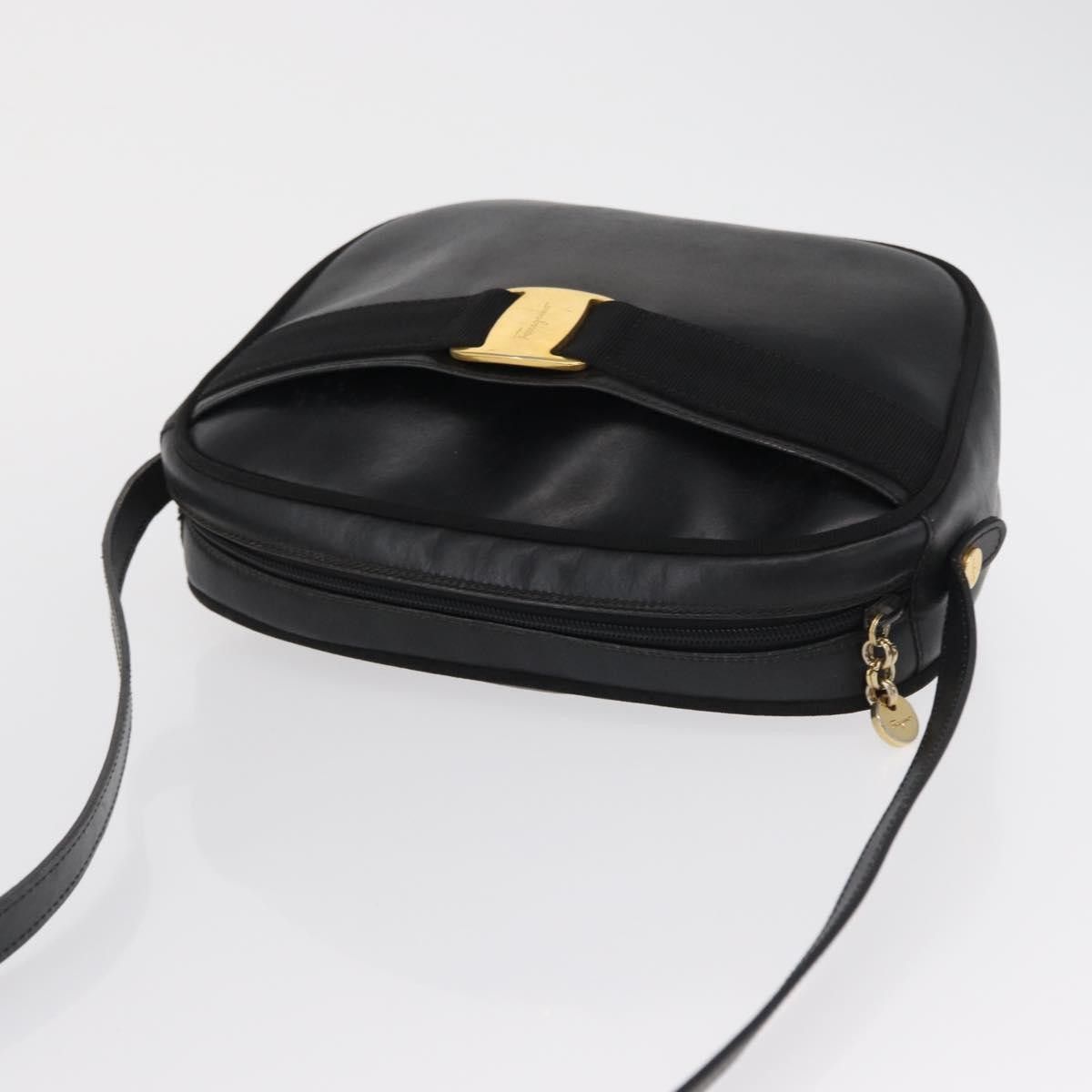 Salvatore Ferragamo Salvatore Ferragamo Vara Bow camera Leather Size ONE SIZE - 14 Thumbnail