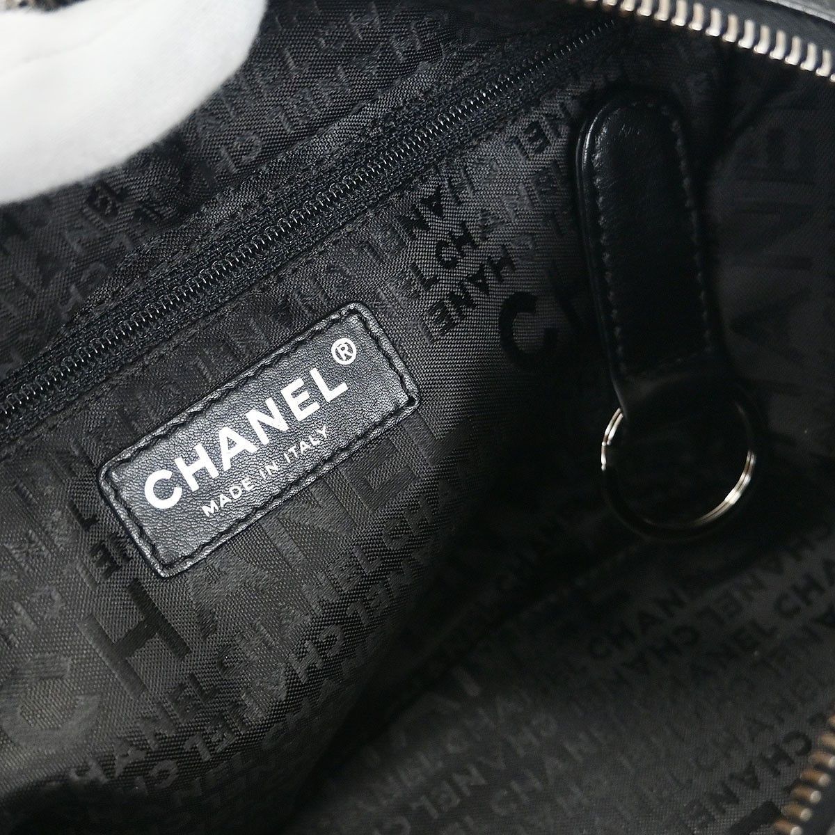 Chanel Chanel Square Stitch Bowler Bag Quilted Caviar Size ONE SIZE - 4 Thumbnail