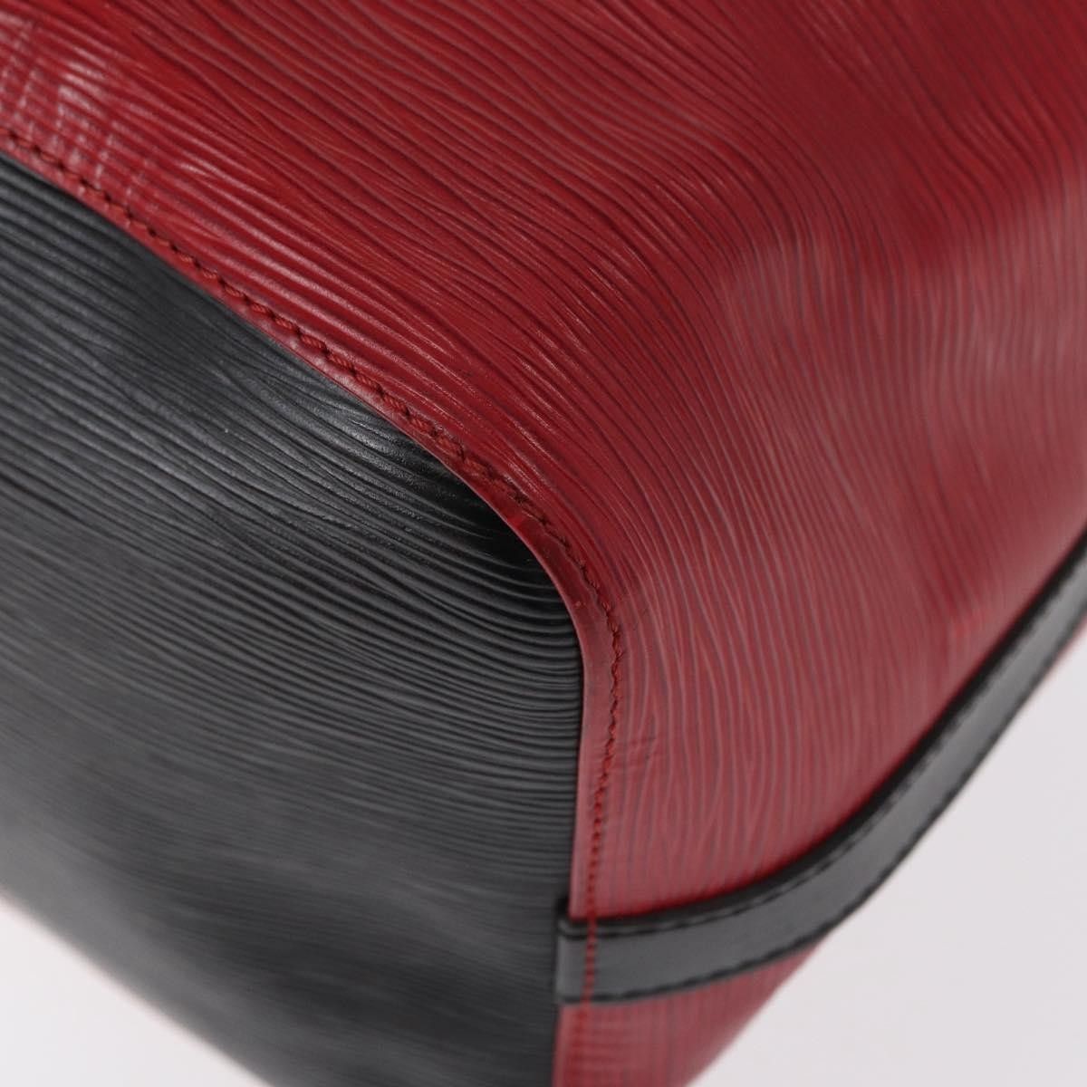 Louis Vuitton Louis Vuitton Bicolor Petit Noe Epi Leather Size ONE SIZE - 9 Thumbnail