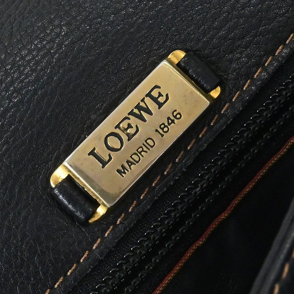 Loewe Loewe Anagram Shoulder Bag Leather Size ONE SIZE - 5 Thumbnail