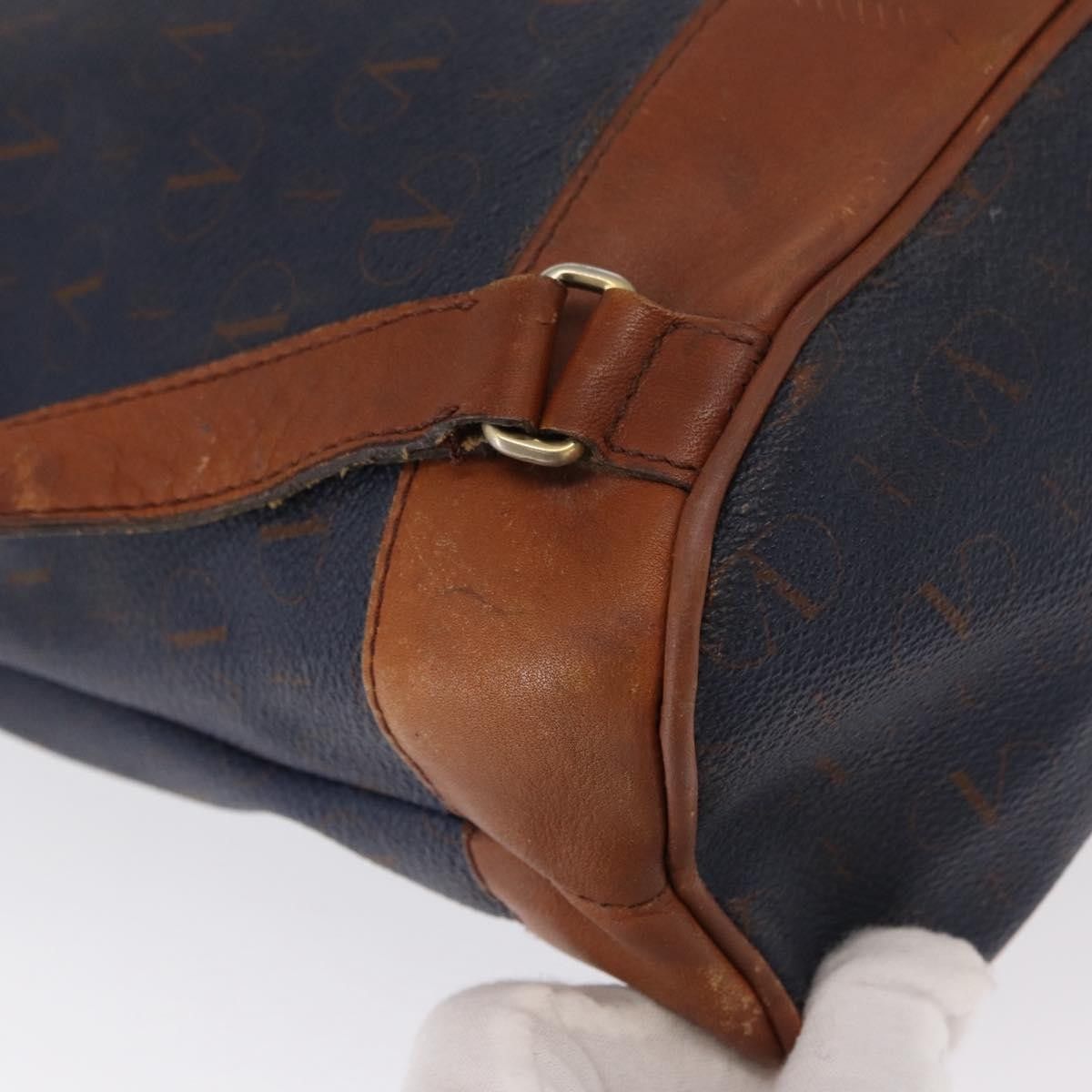 Valentino Valentino Garavani Vintage Leather Size ONE SIZE - 9 Thumbnail