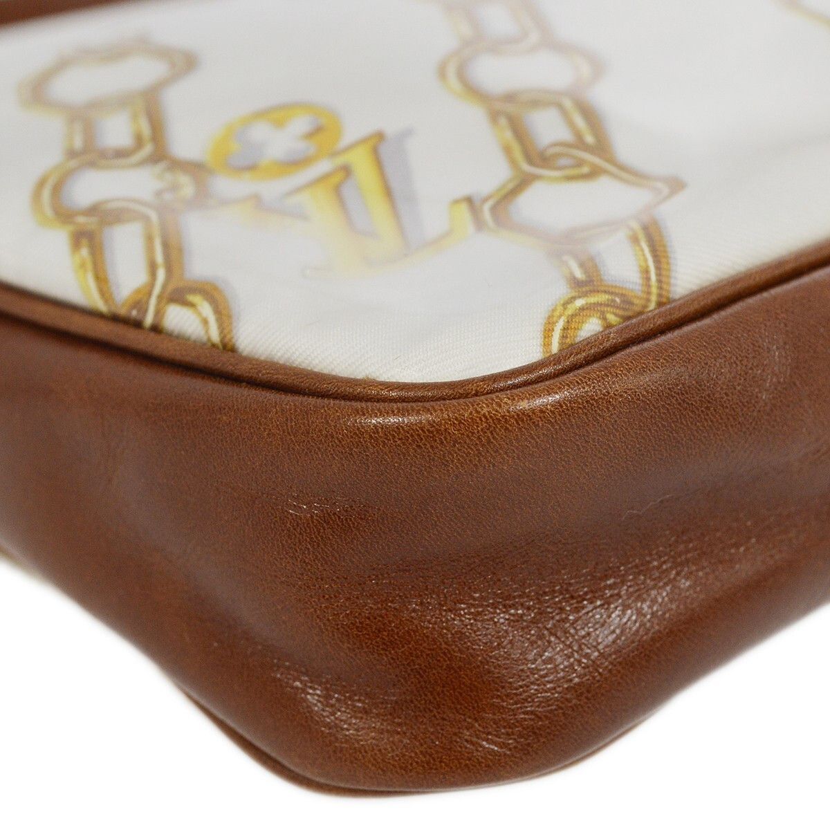 Louis Vuitton Louis Vuitton Charms Pochette PVC Over Printed Silk Size ONE SIZE - 6 Thumbnail