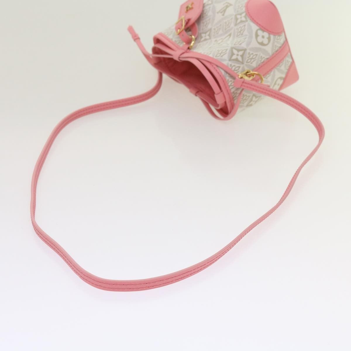Louis Vuitton Louis Vuitton Noe Purse Size ONE SIZE - 8 Thumbnail