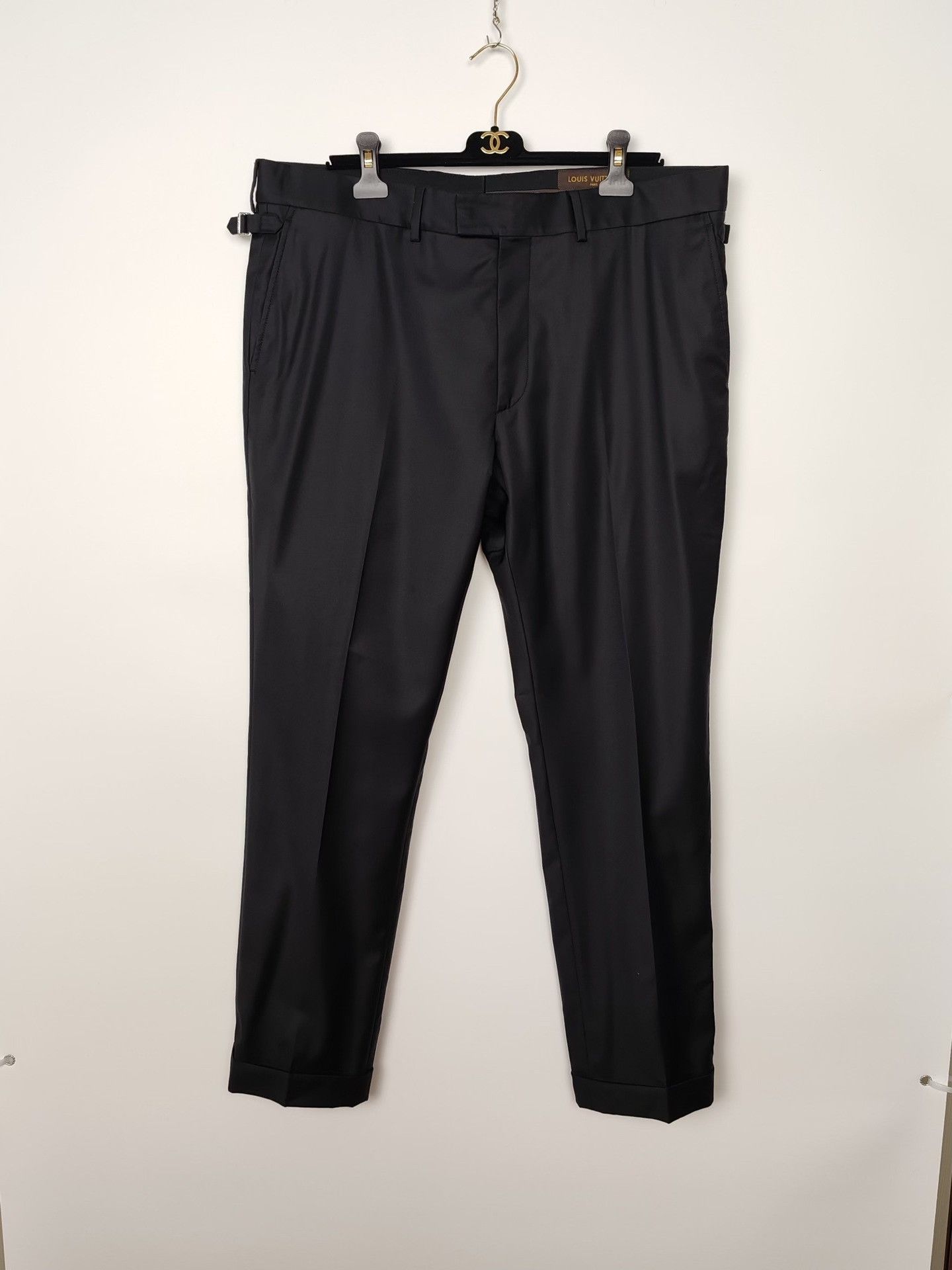 Louis Vuitton Louis Vuitton Metal Logo Casual Pants Size 32 Size US 32 / EU 48 - 2 Thumbnail