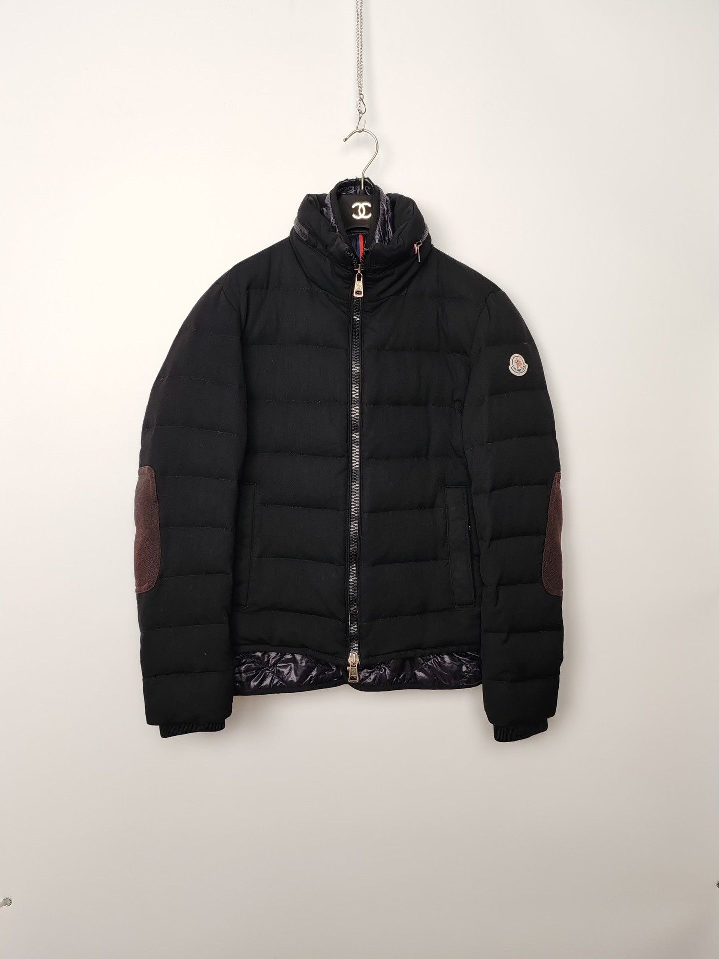 Moncler Moncler Logo Patch Puffer Jacket Size M Size US M / EU 48-50 / 2 - 2 Thumbnail