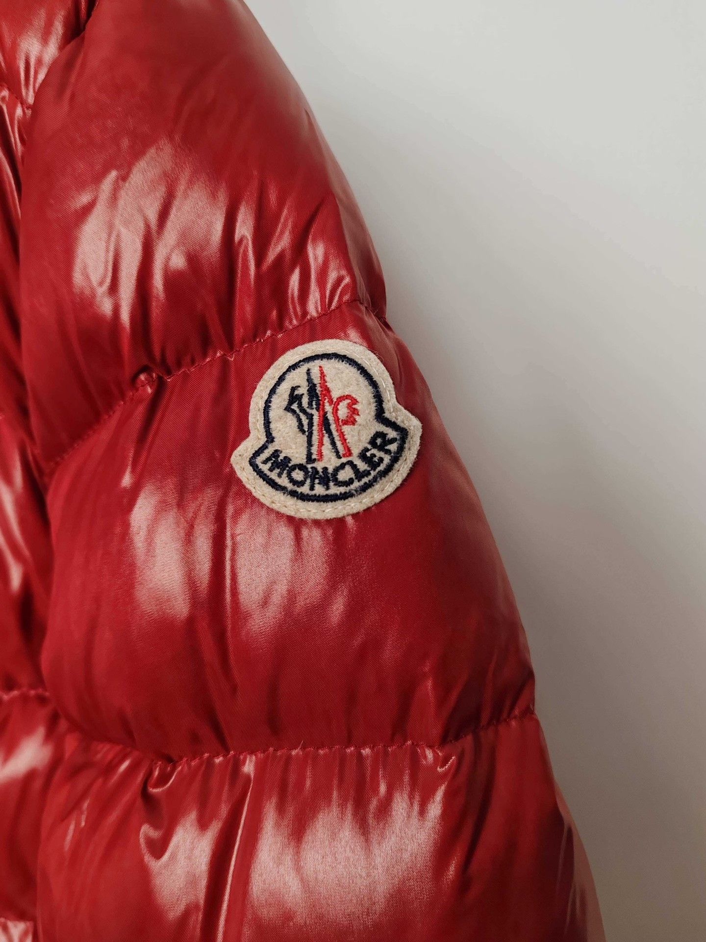 Moncler Moncler Red Down Jacket Size M Size M / US 6-8 / IT 42-44 - 5 Thumbnail