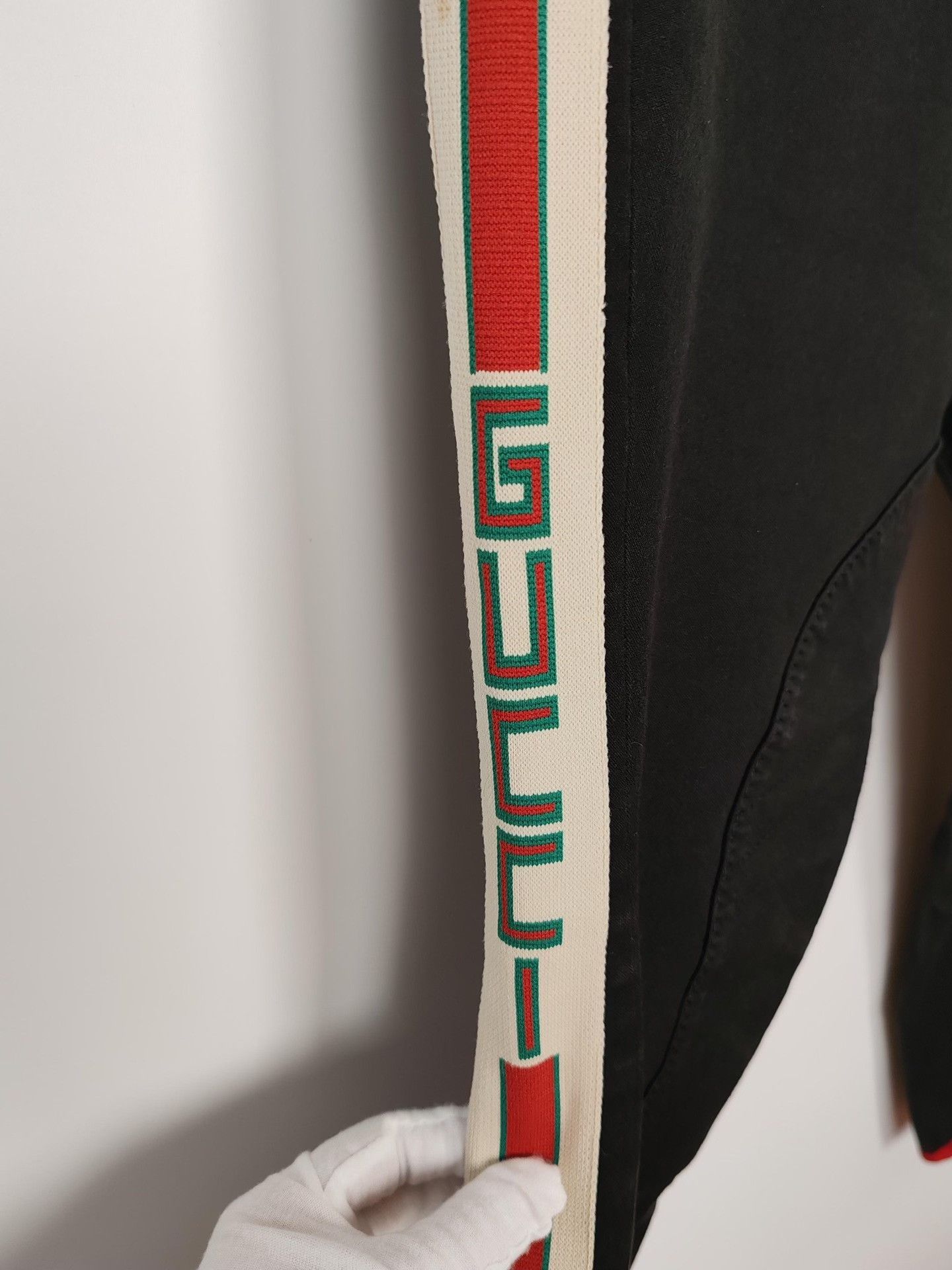 Gucci Gucci Side Logo Stripe Pants Size IT 44 Size 30" / US 8 / IT 44 - 5 Thumbnail