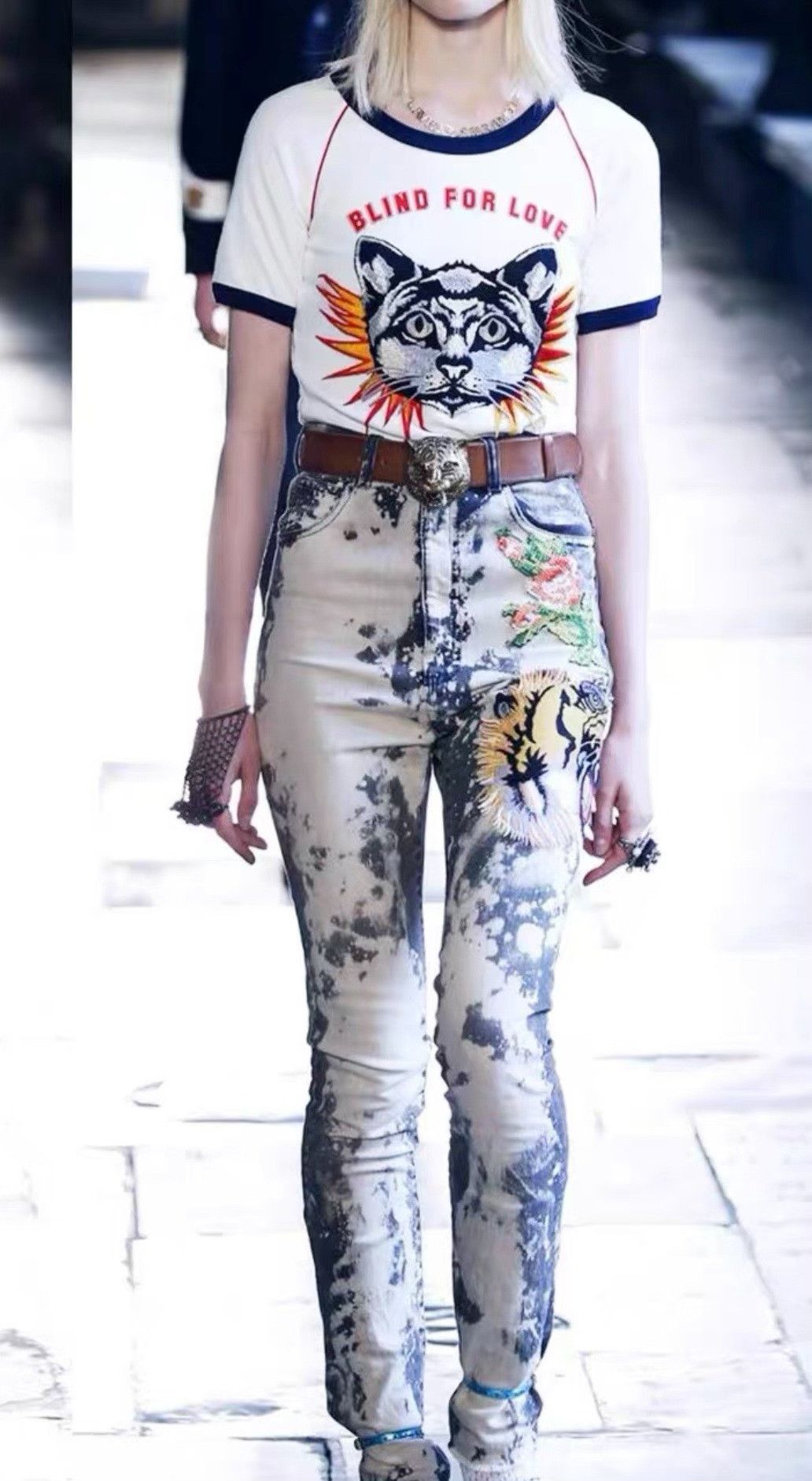 Gucci Gucci Floral Tiger Embroidery Jeans Size 24 Size 24" / US 00 / IT 34 - 9 Thumbnail
