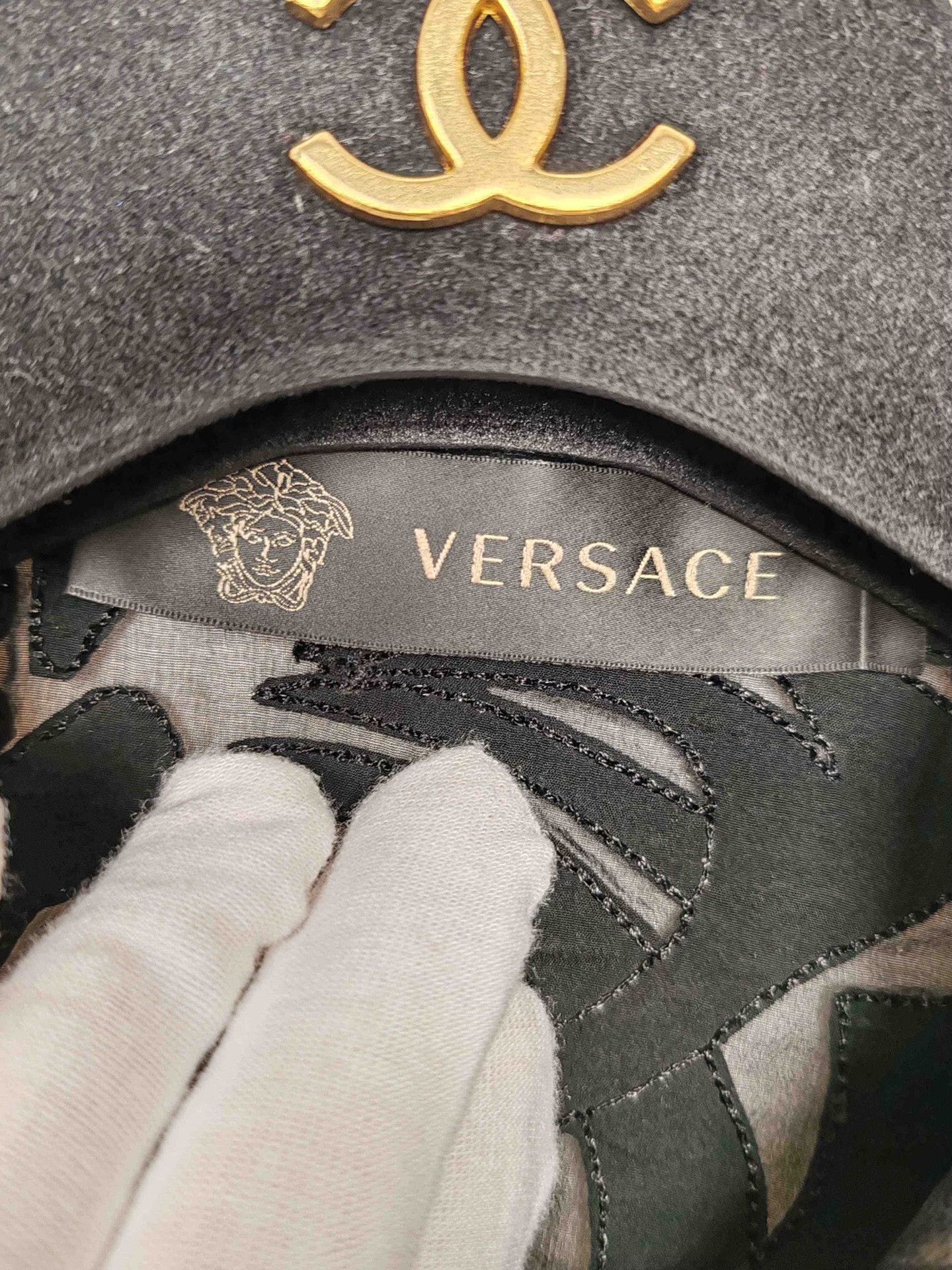 Versace Versace Leather Trim Silk Jacquard Shirt Size 38 Size XS / US 0-2 / IT 36-38 - 4 Thumbnail