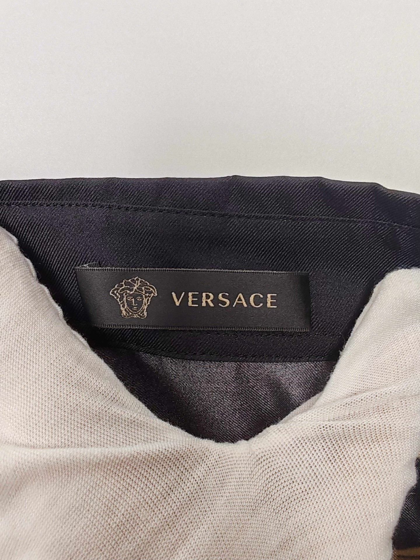 Versace Versace Baroque Silk Shirt Size M Size US M / EU 48-50 / 2 - 4 Thumbnail