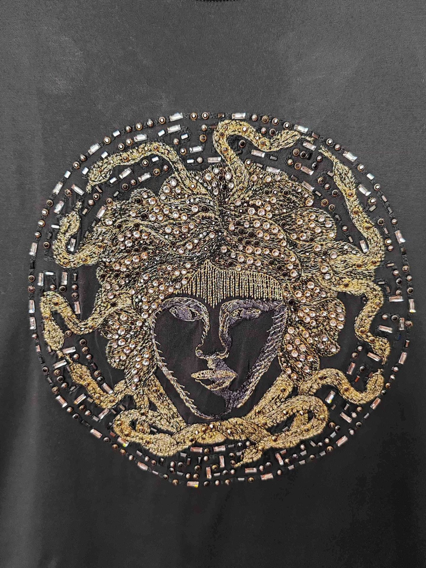 Versace Versace Medusa Embellished T-Shirt Size 5XL Size US XXL / EU 58 / 5 - 5 Thumbnail