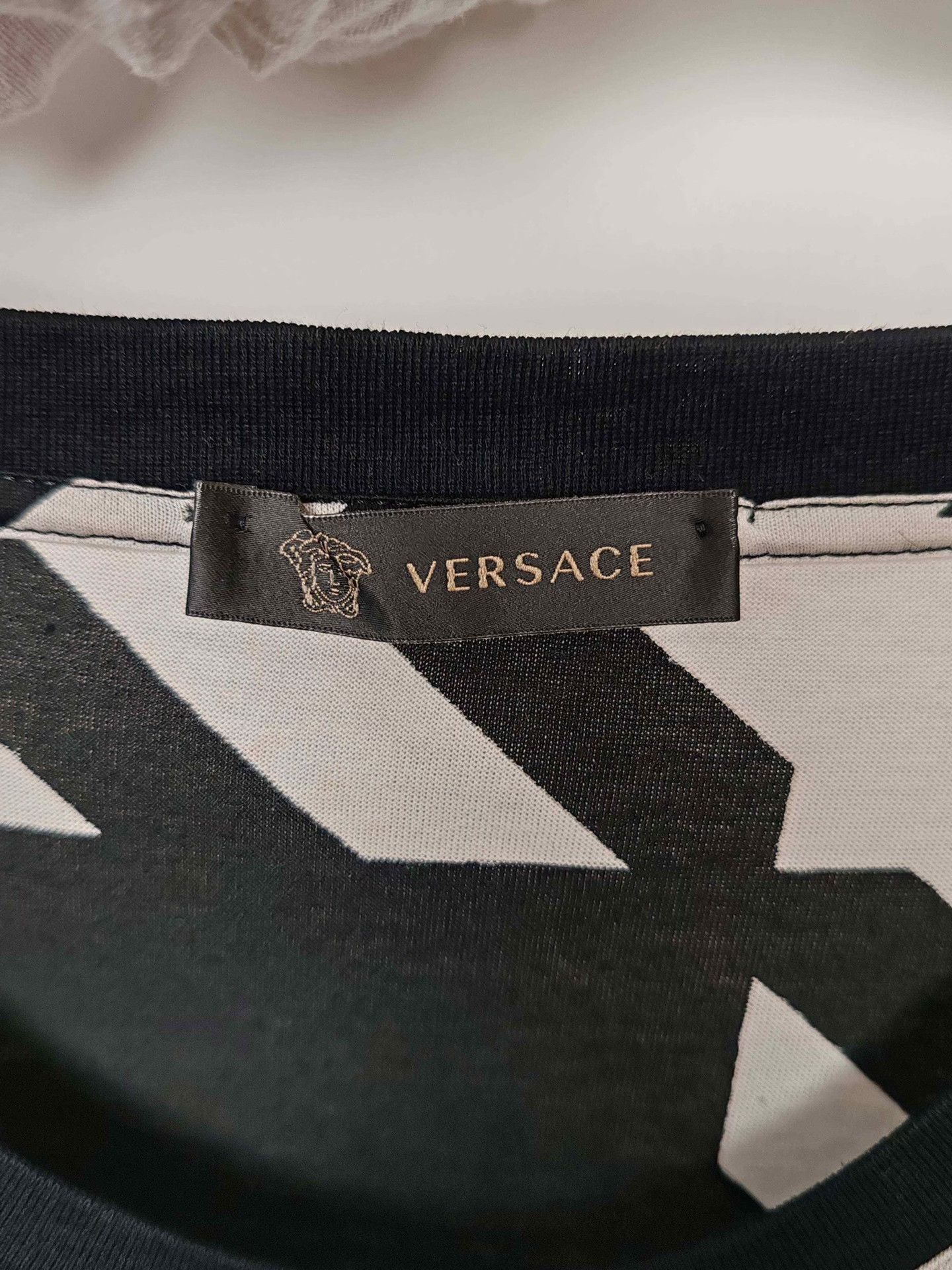 Versace Versace Medusa Houndstooth T-Shirt Size L Size US L / EU 52-54 / 3 - 4 Thumbnail