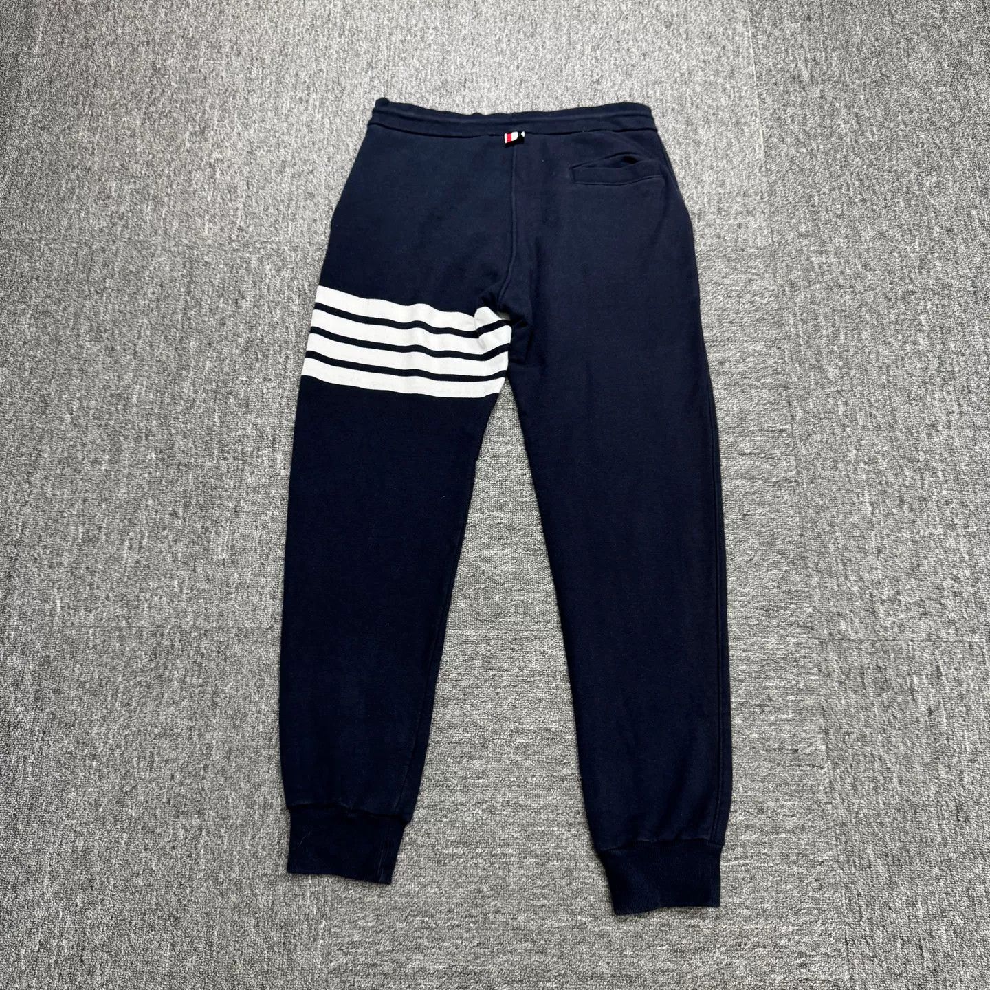 Thom Browne Thom Browne 4-Bar Sweatpants Size 0 Size US 28 / EU 44 - 8 Thumbnail