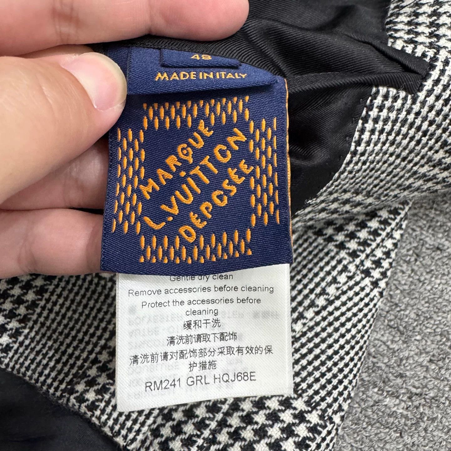 Louis Vuitton Louis Vuitton Check Wool Blazer Size 38R Size 38R - 4 Thumbnail