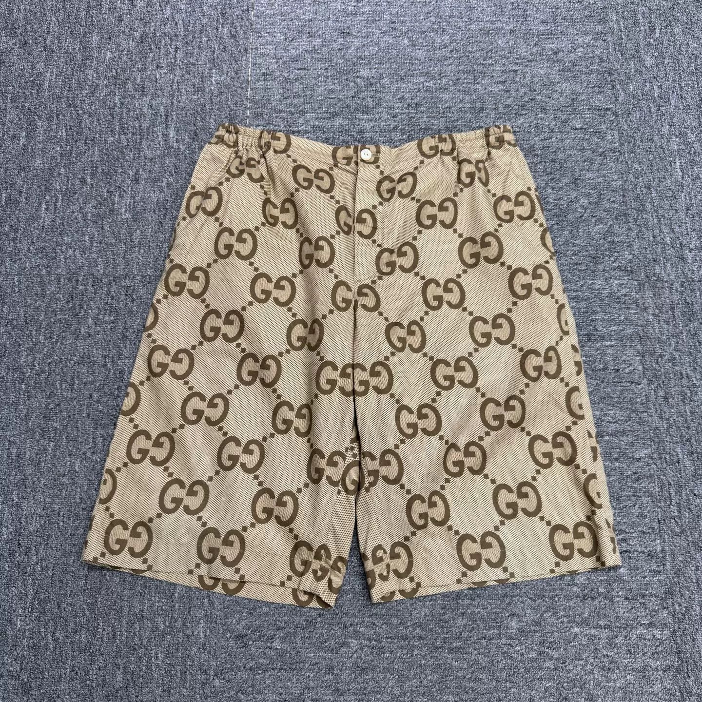 Gucci Gucci GG Monogram Pineapple Shorts Size 48 Size US 32 / EU 48 - 2 Thumbnail