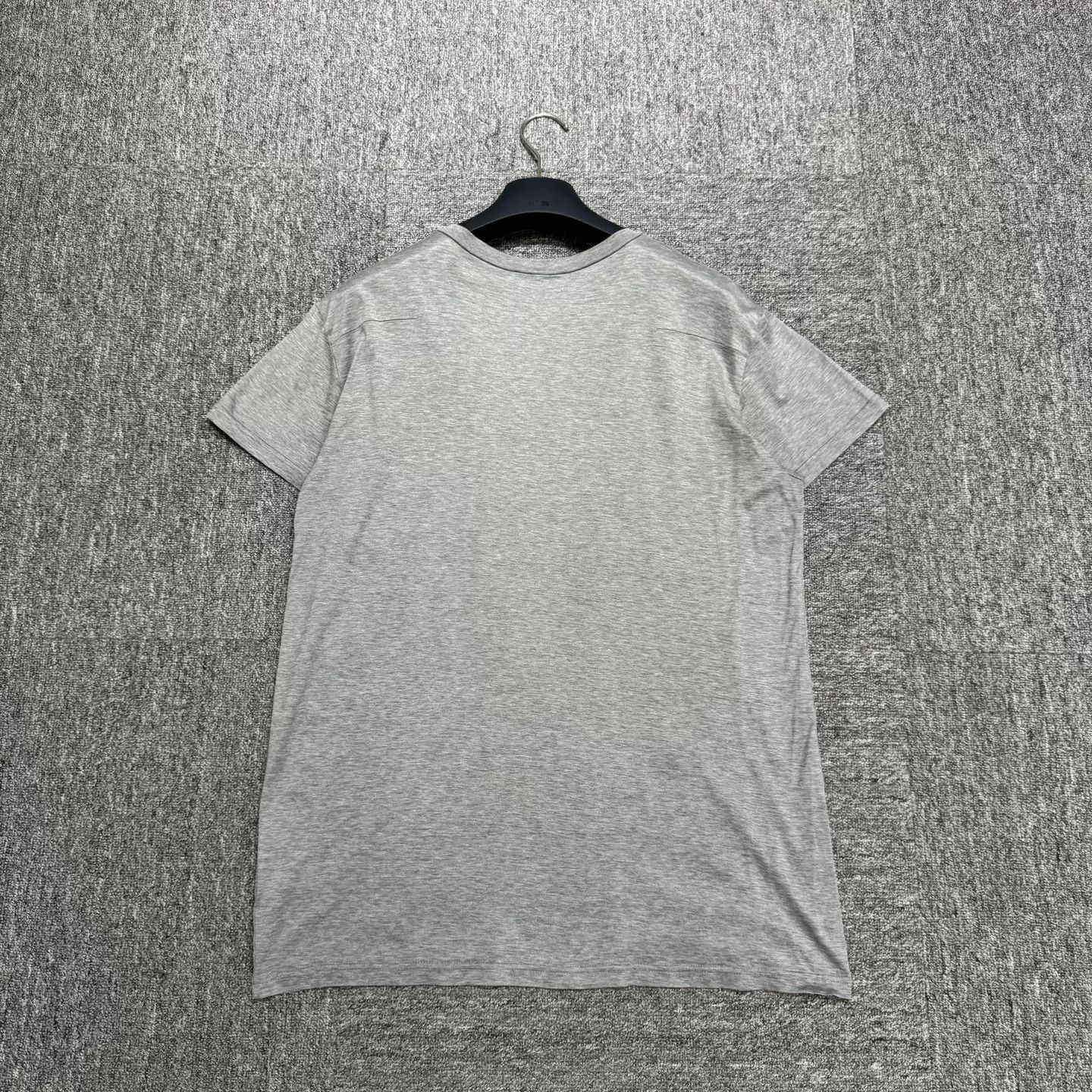 Dior Dior Bee Embroidery V-Neck T-Shirt Size S Size US S / EU 44-46 / 1 - 6 Thumbnail