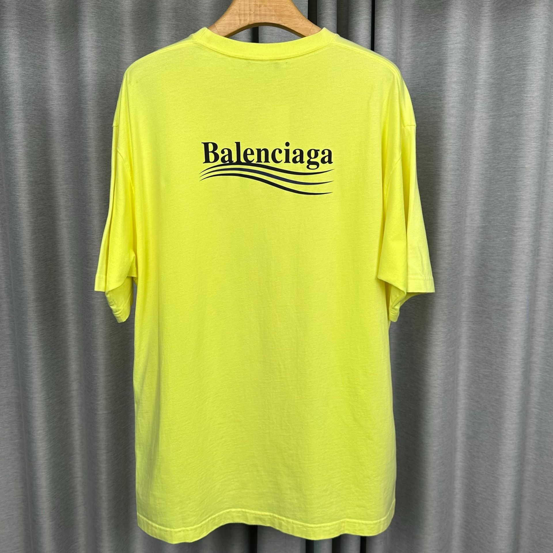 Balenciaga Balenciaga Wave Logo T-Shirt Size L Size US L / EU 52-54 / 3 - 3 Thumbnail
