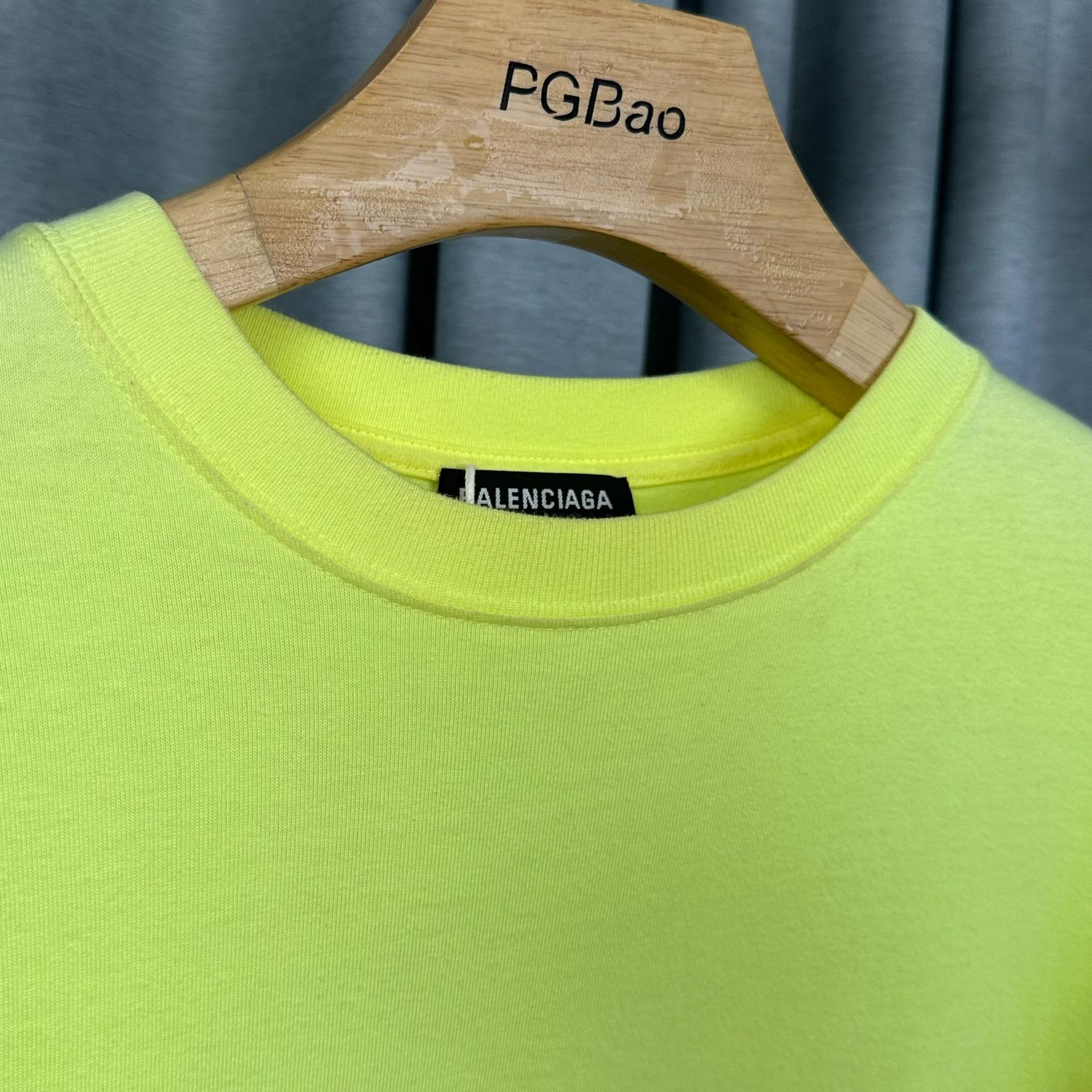 Balenciaga Balenciaga Wave Logo T-Shirt Size L Size US L / EU 52-54 / 3 - 5 Thumbnail