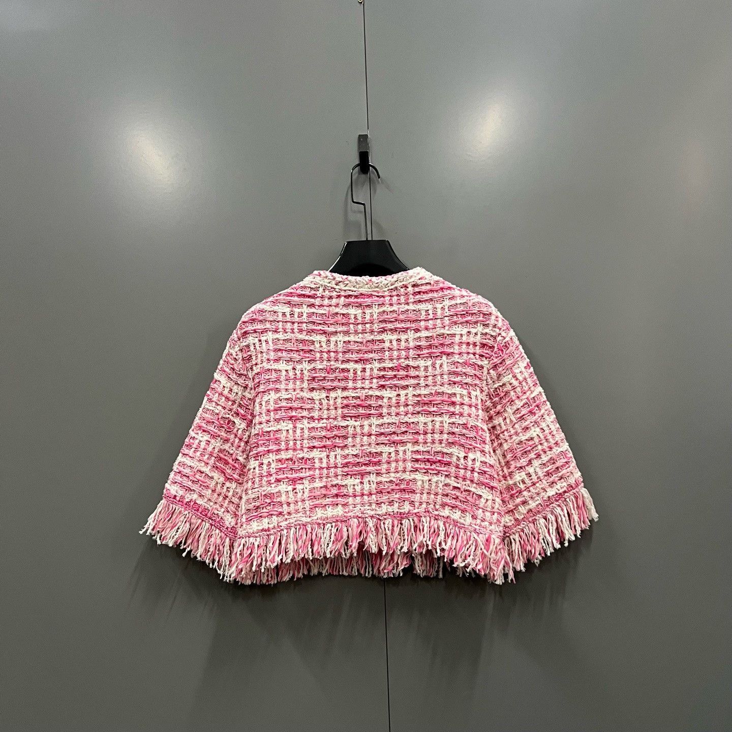 Chanel Chanel Pink Tweed Fringe Jacket Size 38 Size S / US 4 / IT 40 - 3 Thumbnail