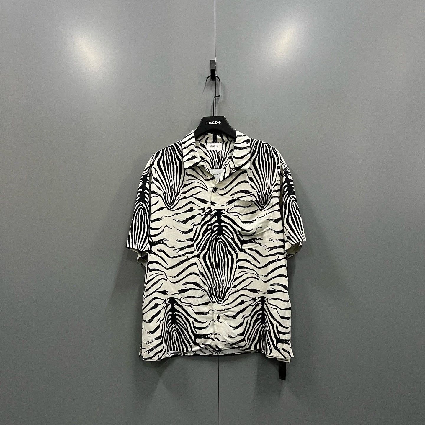Celine Celine Zebra Print Short Sleeve Shirt Size S Size US S / EU 44-46 / 1 - 2 Thumbnail