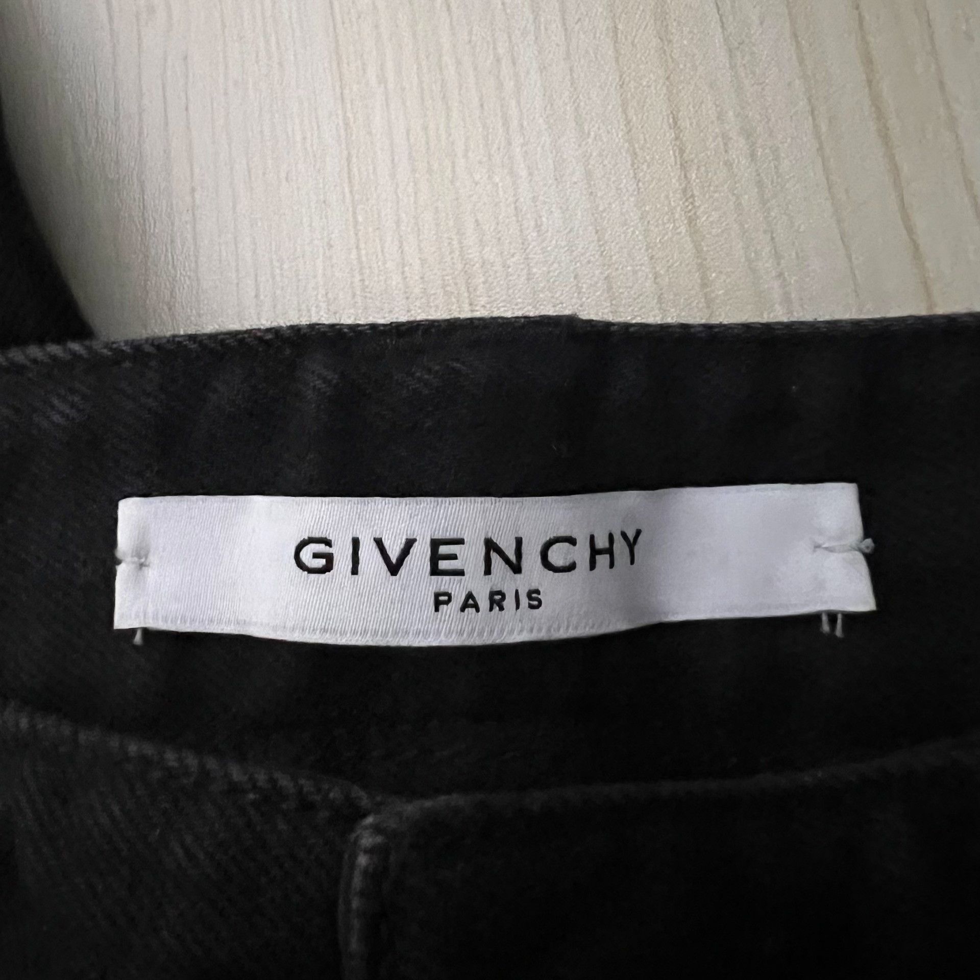 Givenchy Givenchy Distressed Denim Jeans Size 31 Size US 31 - 4 Thumbnail