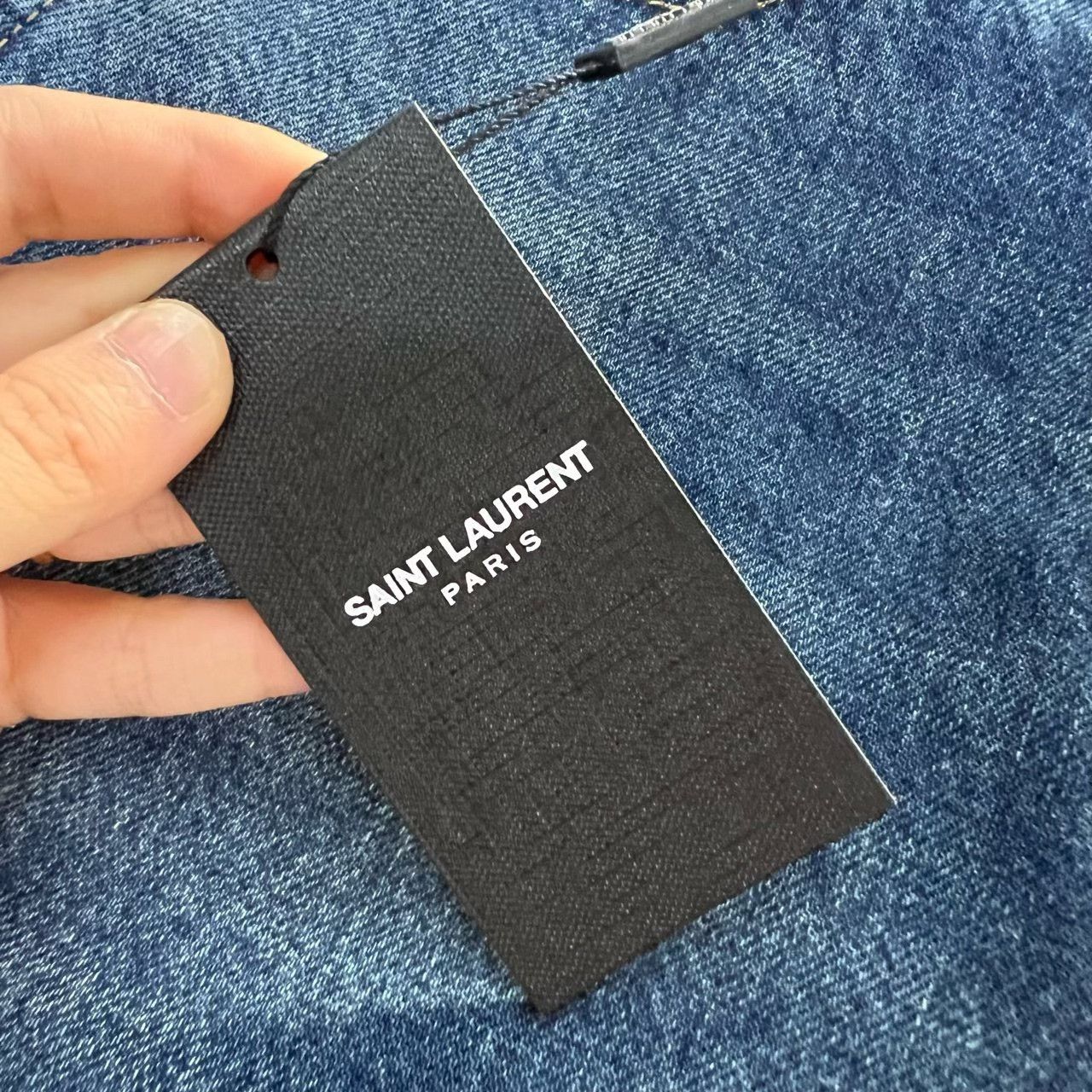 Saint Laurent Paris Saint Laurent Sequin Cuff Jeans Size 25 Size 25" / US 0 / IT 36 - 4 Thumbnail