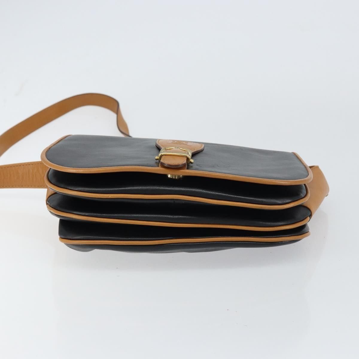Celine Celine Vintage Shoulder Bag Leather Size ONE SIZE - 15 Thumbnail