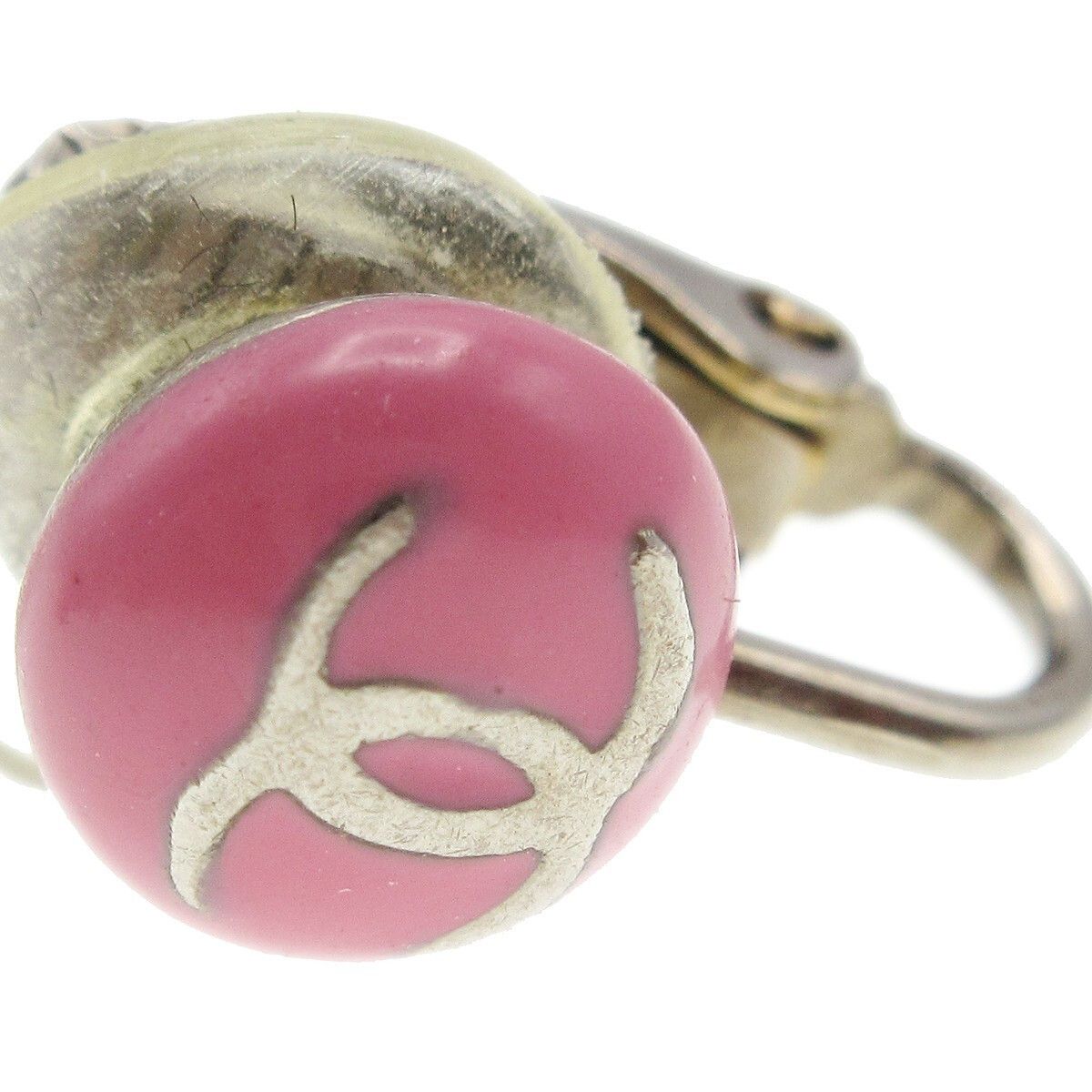 Chanel Chanel CC Round Clip-On Enamel with Metal Size ONE SIZE - 3 Thumbnail