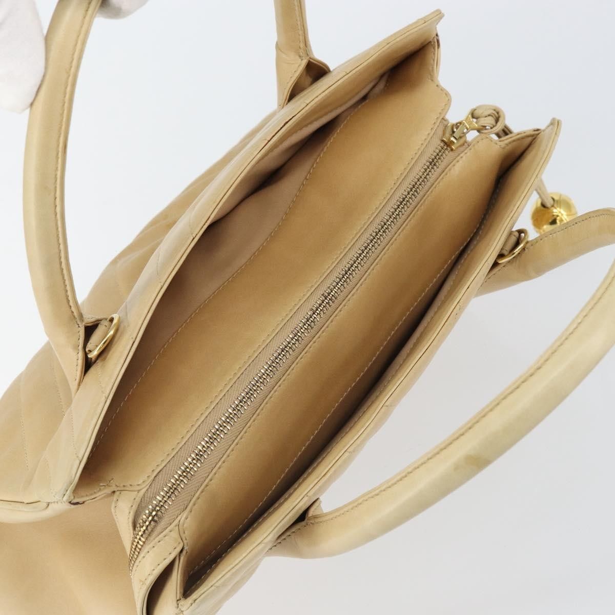 Chanel Chanel Vintage Convertible Tote Chevron Lambskin Size ONE SIZE - 14 Thumbnail