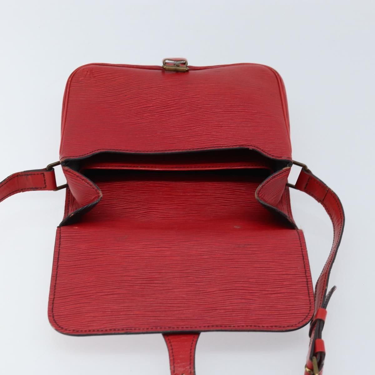 Louis Vuitton Louis Vuitton Cartouchiere Epi Leather Size ONE SIZE - 18 Thumbnail