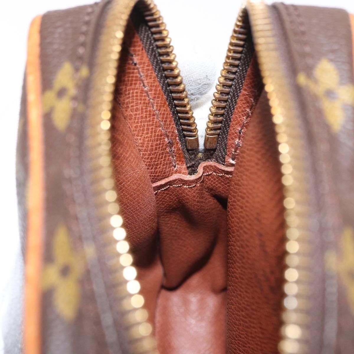 Louis Vuitton Louis Vuitton Danube Handbag Monogram Canvas Size ONE SIZE - 17 Thumbnail