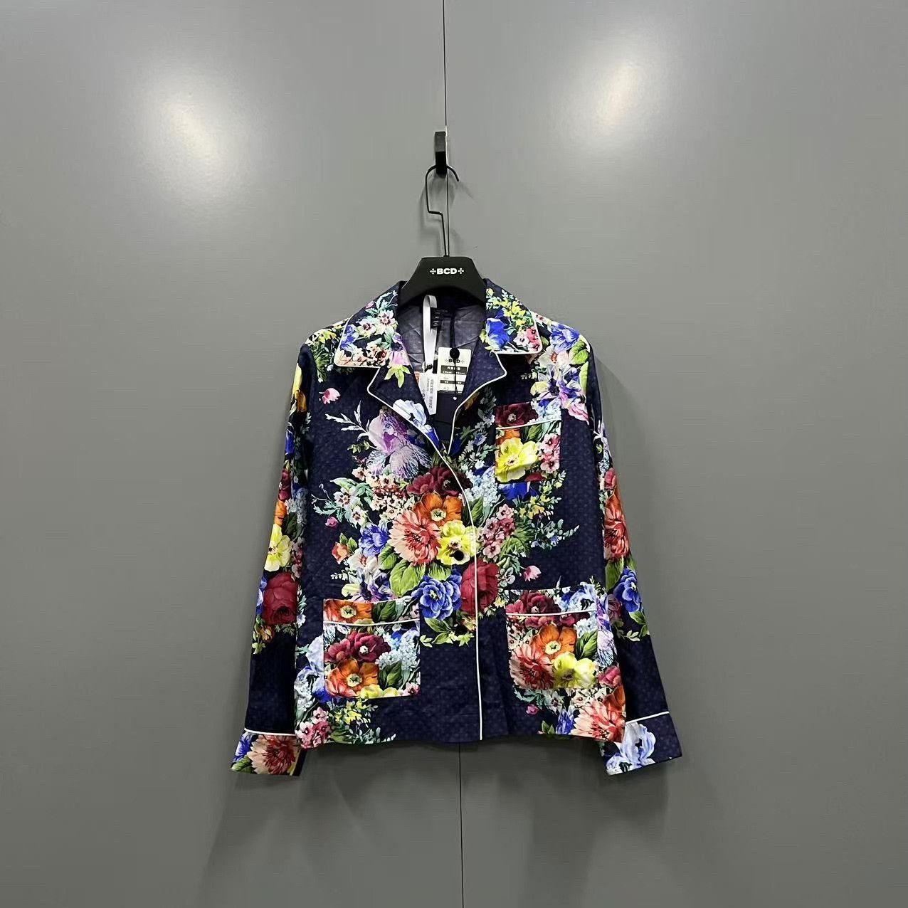 Louis Vuitton Louis Vuitton Floral Monogram Silk Button Up Size 40 Size S / US 4 / IT 40 - 2 Thumbnail
