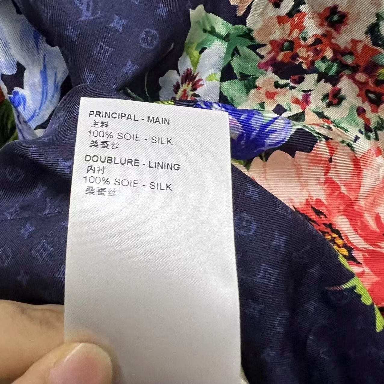Louis Vuitton Louis Vuitton Floral Monogram Silk Button Up Size 40 Size S / US 4 / IT 40 - 5 Thumbnail