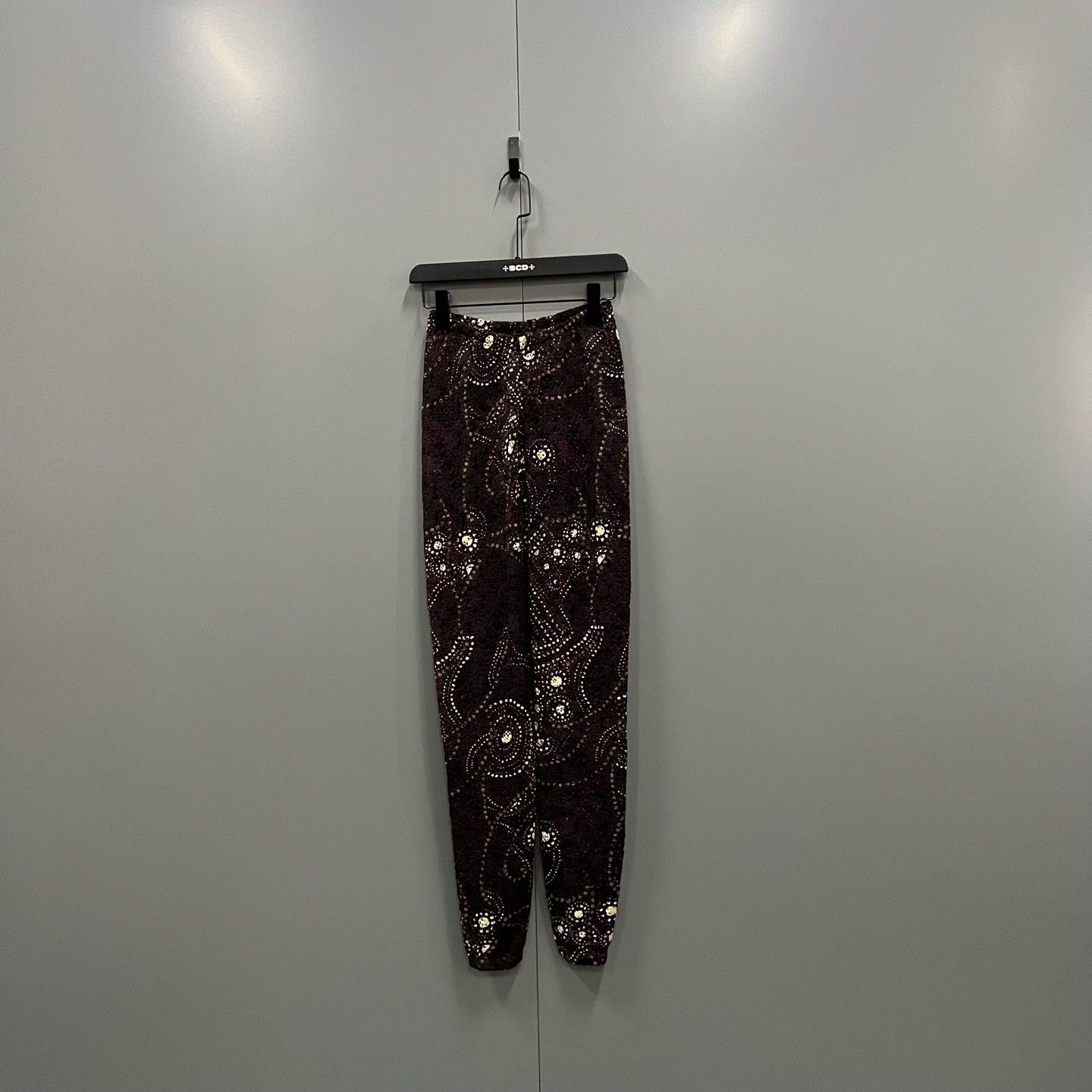 Louis Vuitton Louis Vuitton Embroidered Lace Pants Size 40 Size 27" / US 4 / IT 40 - 2 Thumbnail