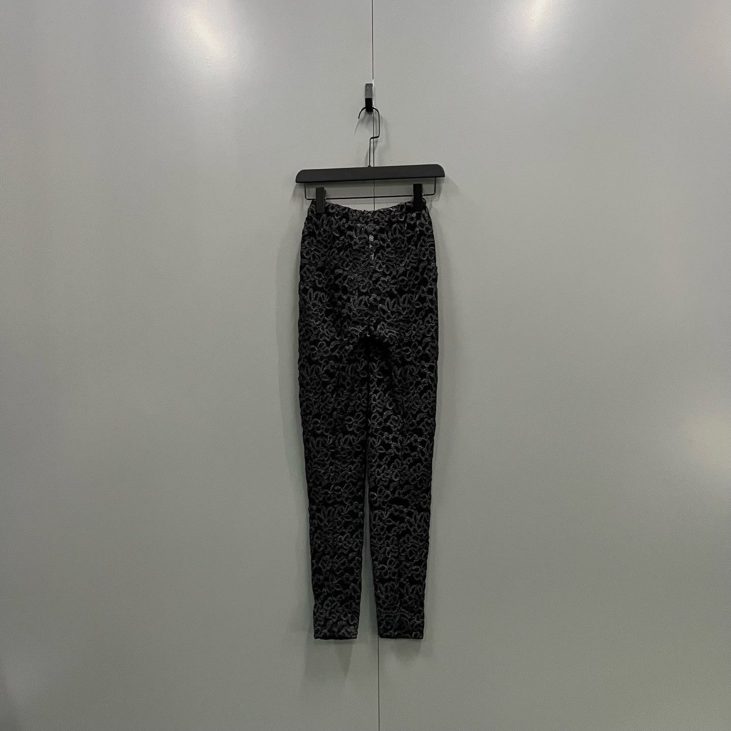 Louis Vuitton Louis Vuitton Black Lace Pants Size 38 Size 27" / US 4 / IT 40 - 3 Thumbnail