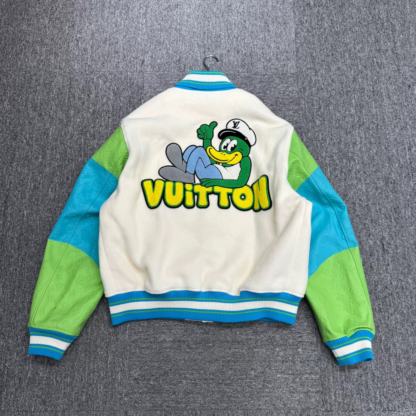 Louis Vuitton Louis Vuitton Duck Wool Varsity Jacket Size XL Size US XL / EU 56 / 4 - 8 Thumbnail