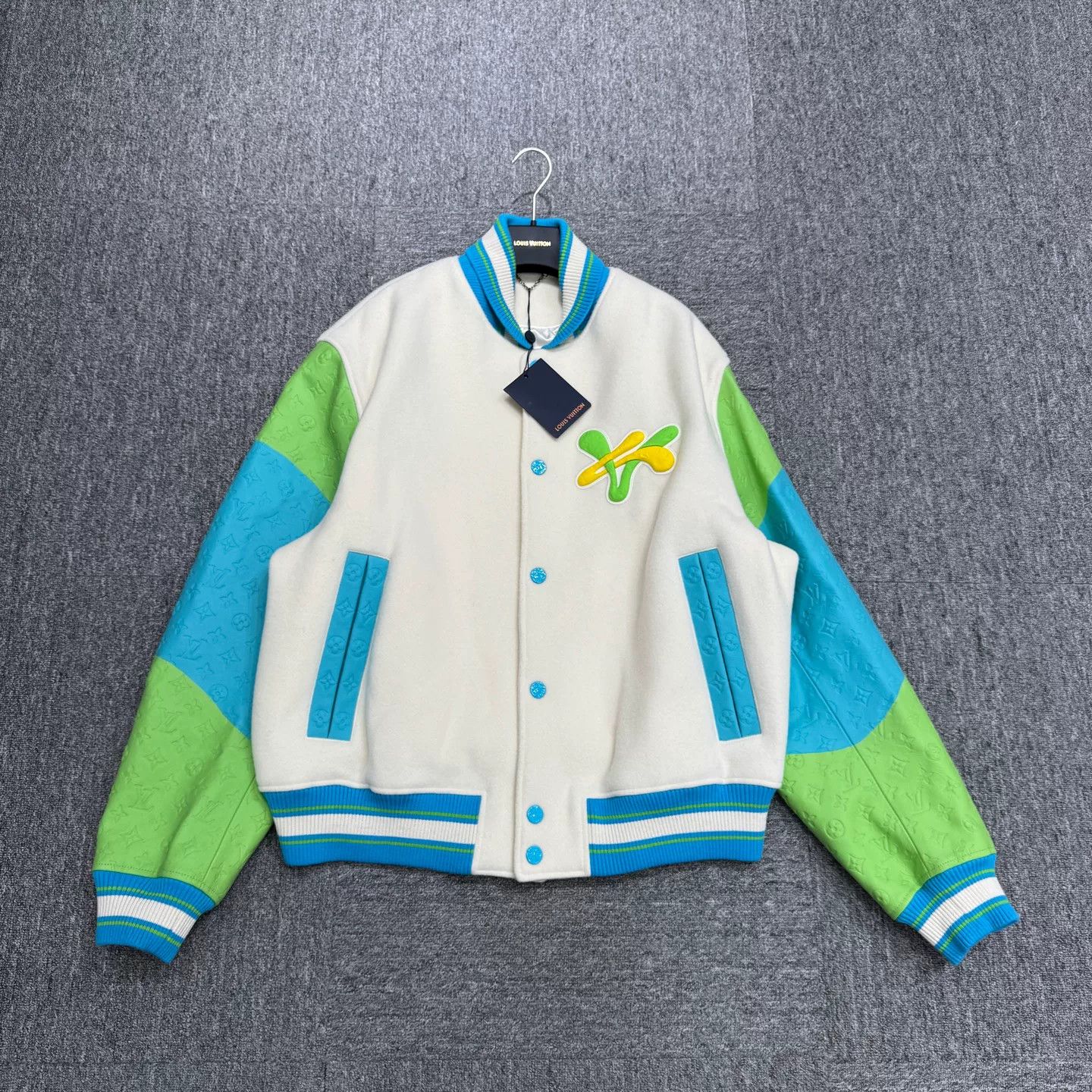 Louis Vuitton Louis Vuitton Duck Wool Varsity Jacket Size XL Size US XL / EU 56 / 4 - 4 Thumbnail